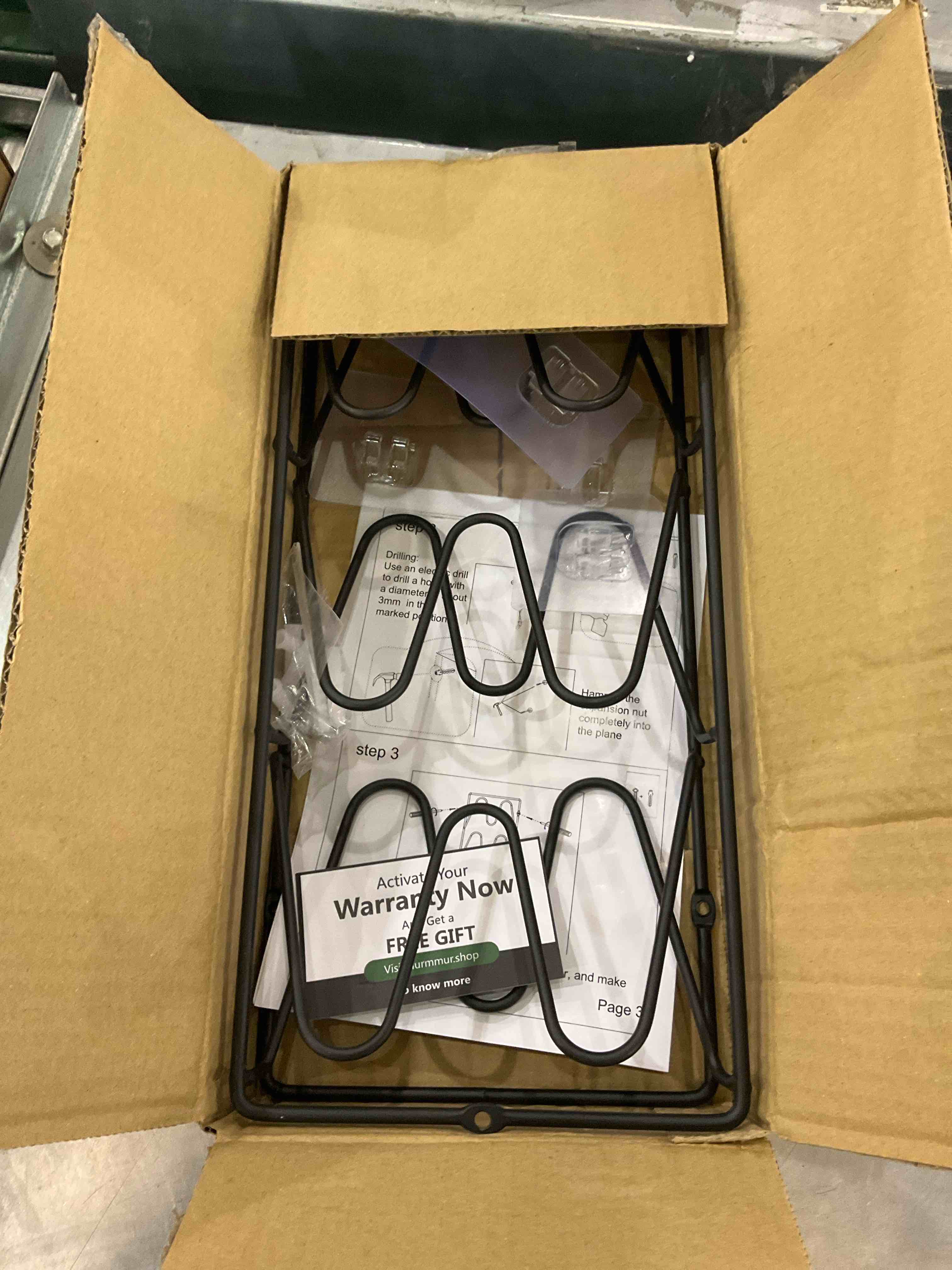 https://s3.amazonaws.com/lotting-images-prod/bidfta/EXS00927741_1701269193093.jpeg