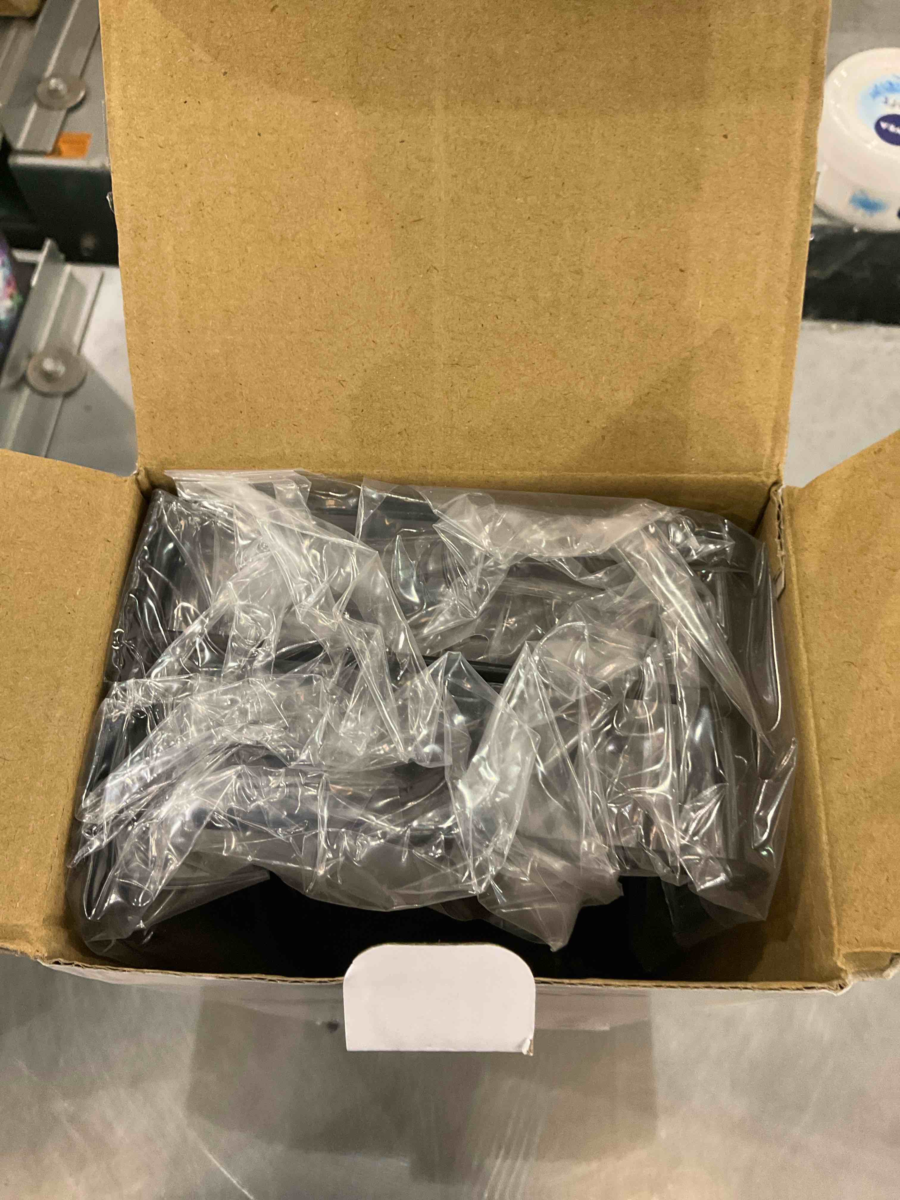 https://s3.amazonaws.com/lotting-images-prod/bidfta/EXS00927748_1701270287018.jpeg