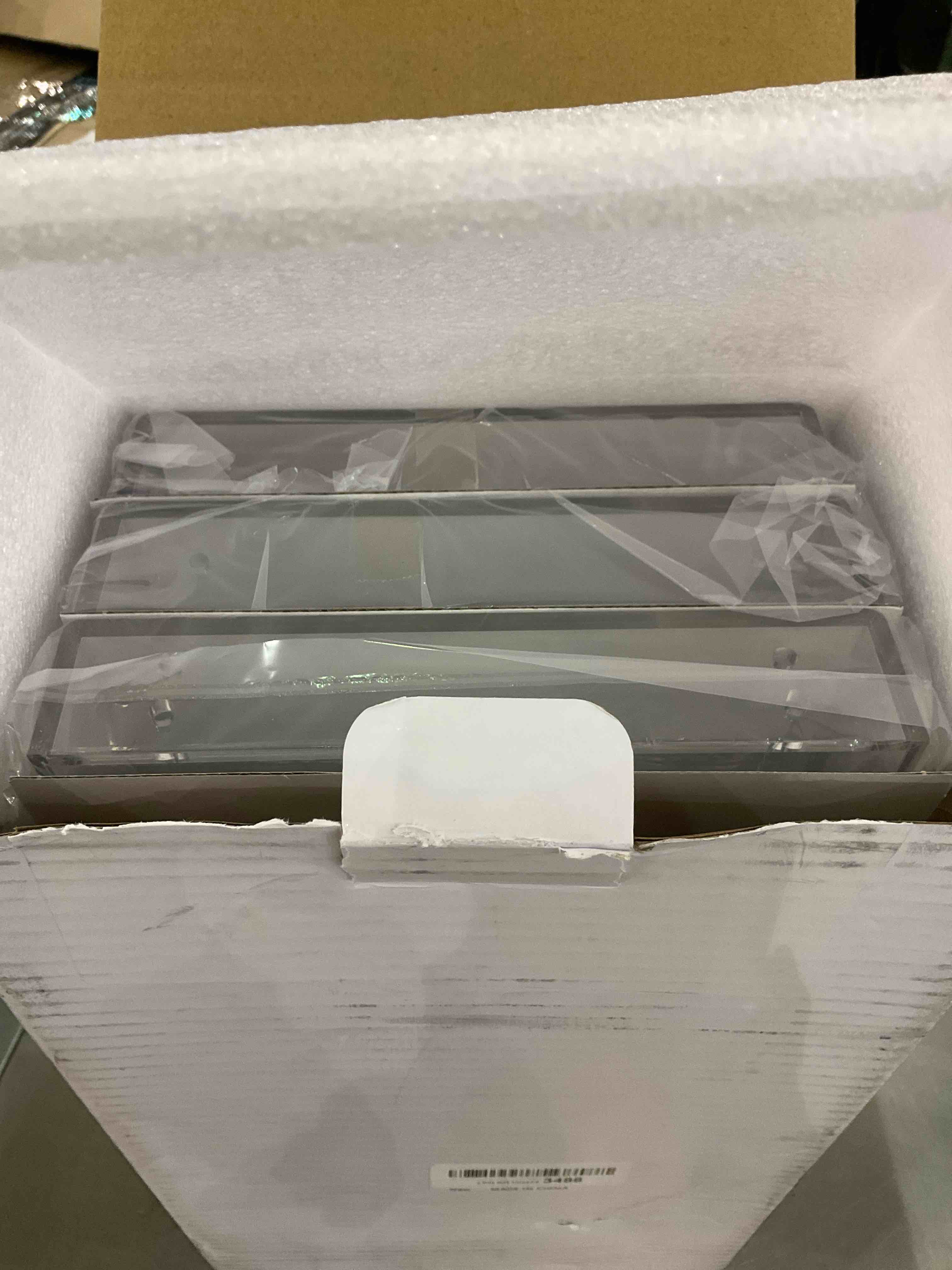 https://s3.amazonaws.com/lotting-images-prod/bidfta/EXS00927857_1701287153103.jpeg