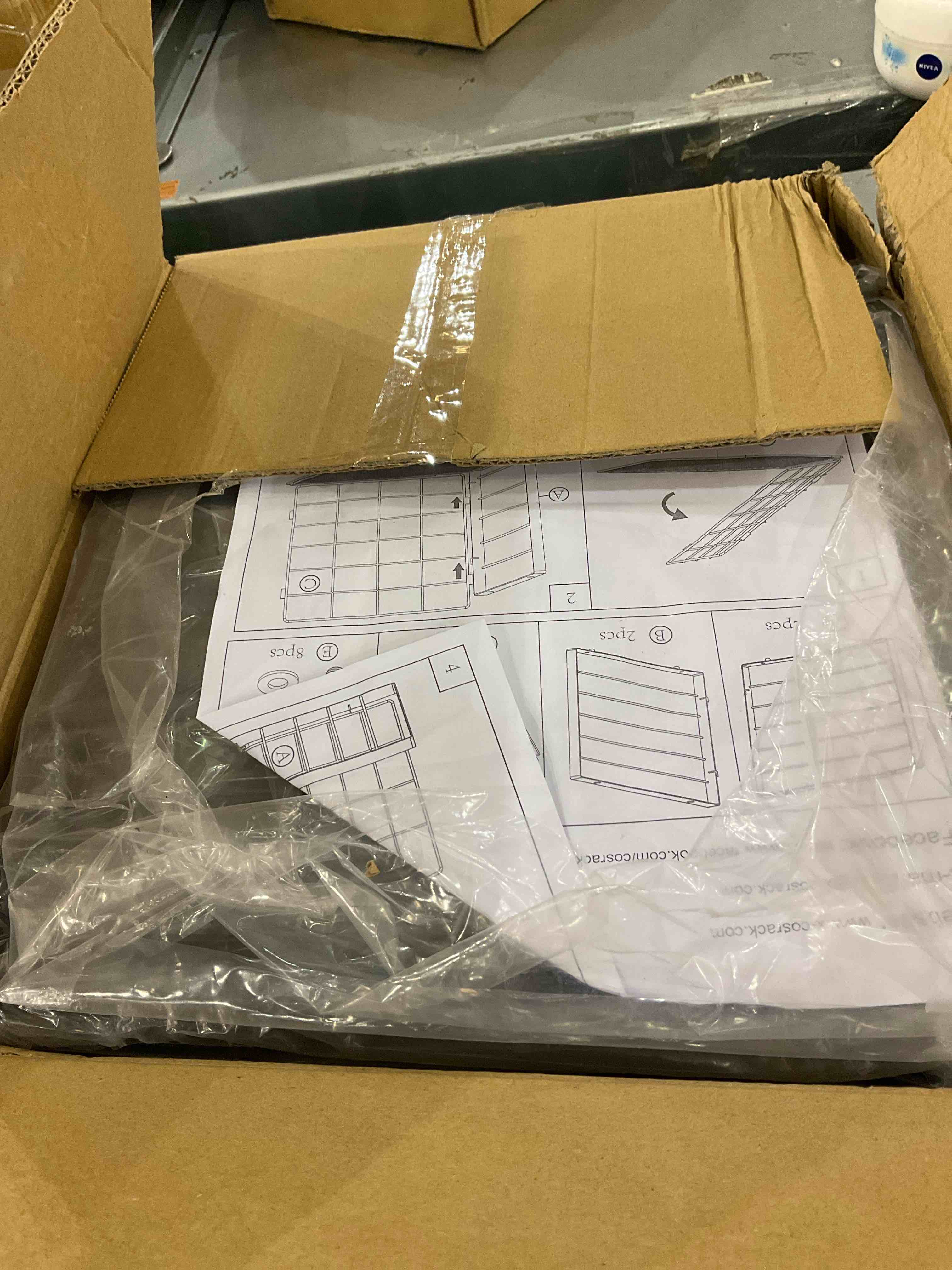 https://s3.amazonaws.com/lotting-images-prod/bidfta/EXS00927974_1701358498948.jpeg