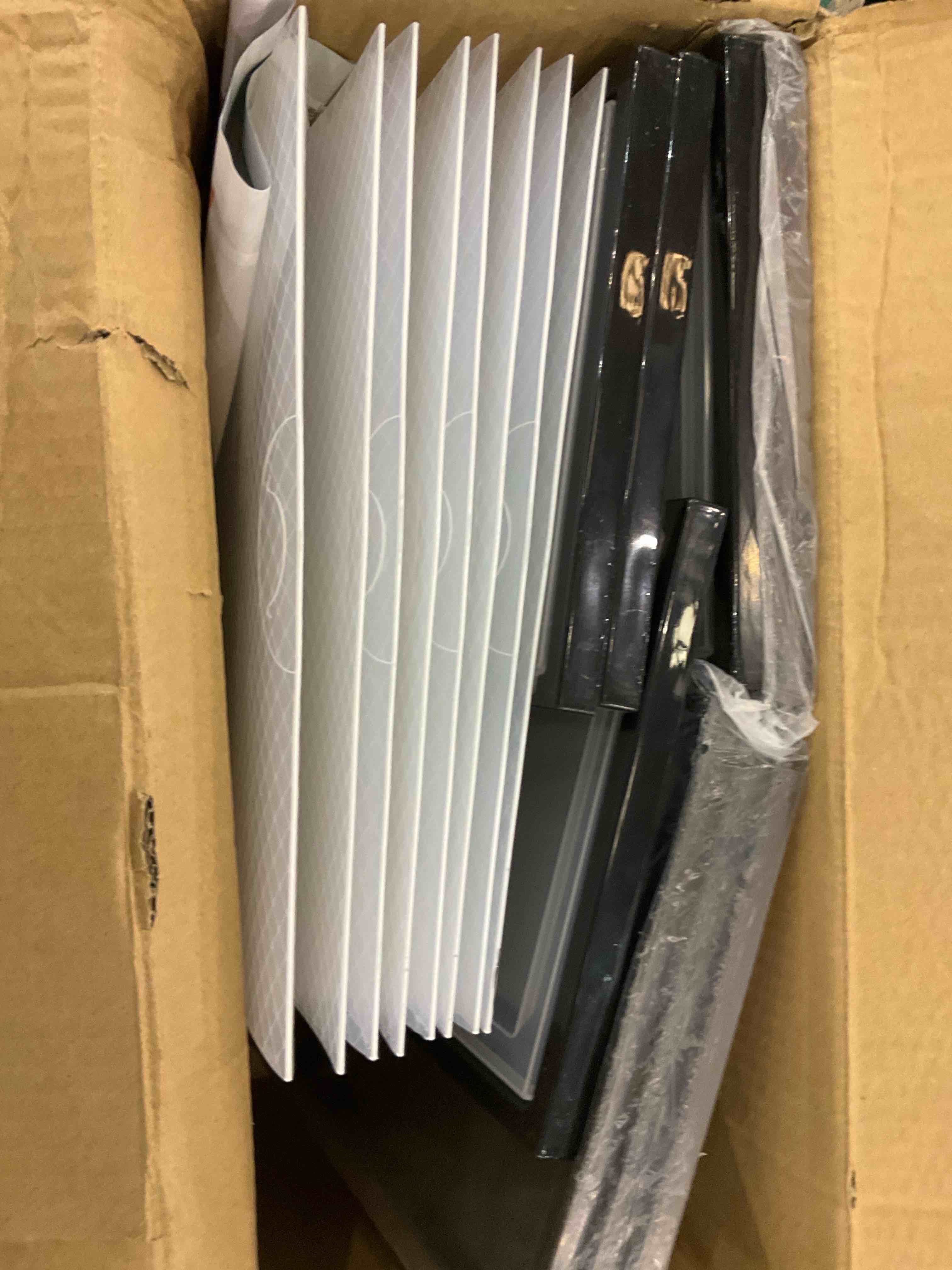 https://s3.amazonaws.com/lotting-images-prod/bidfta/EXS00928286_1704737020852.jpeg