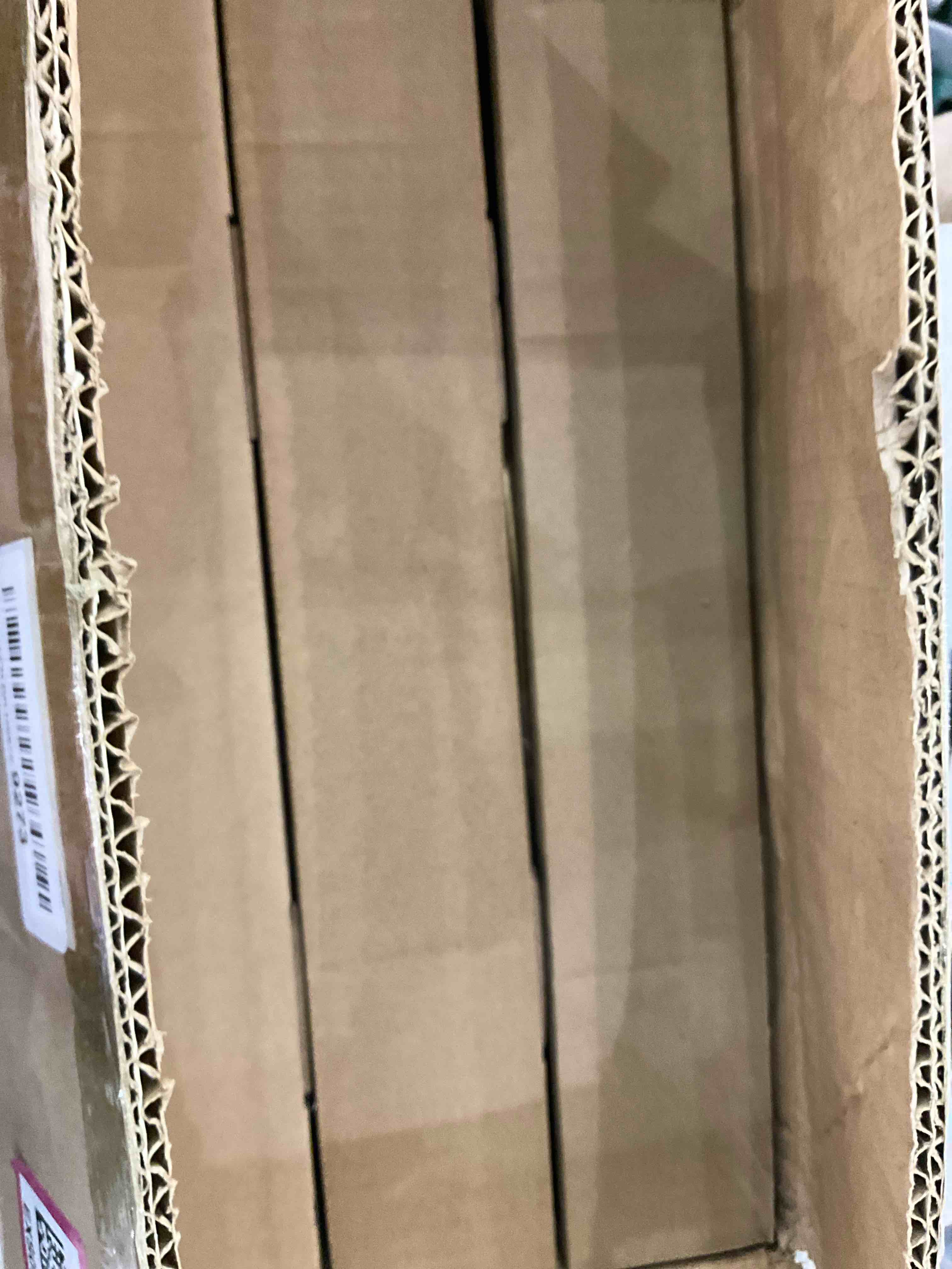 https://s3.amazonaws.com/lotting-images-prod/bidfta/EXS00928445_1704816475145.jpeg