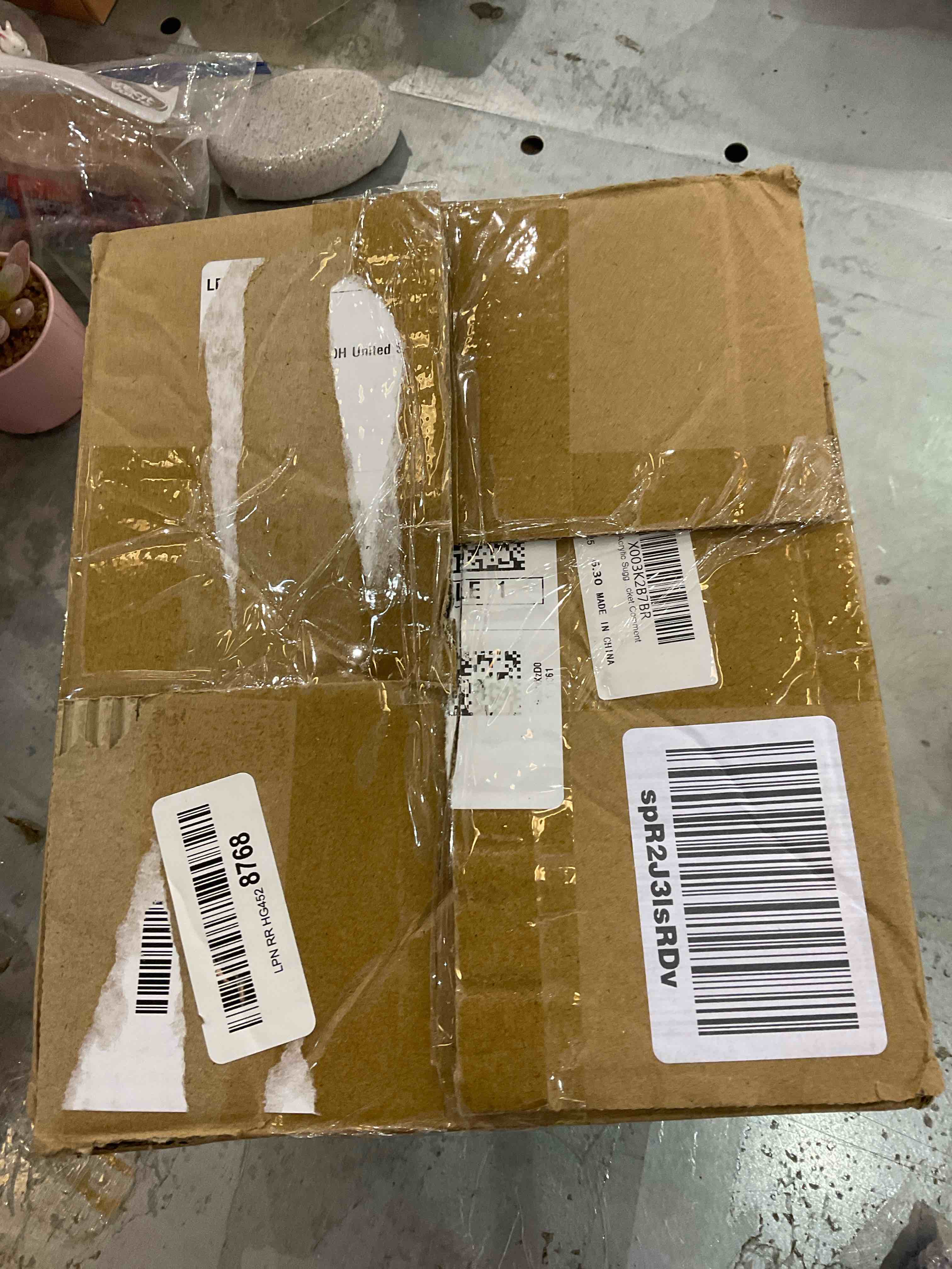 https://s3.amazonaws.com/lotting-images-prod/bidfta/EXS00928862_1701973796475.jpeg