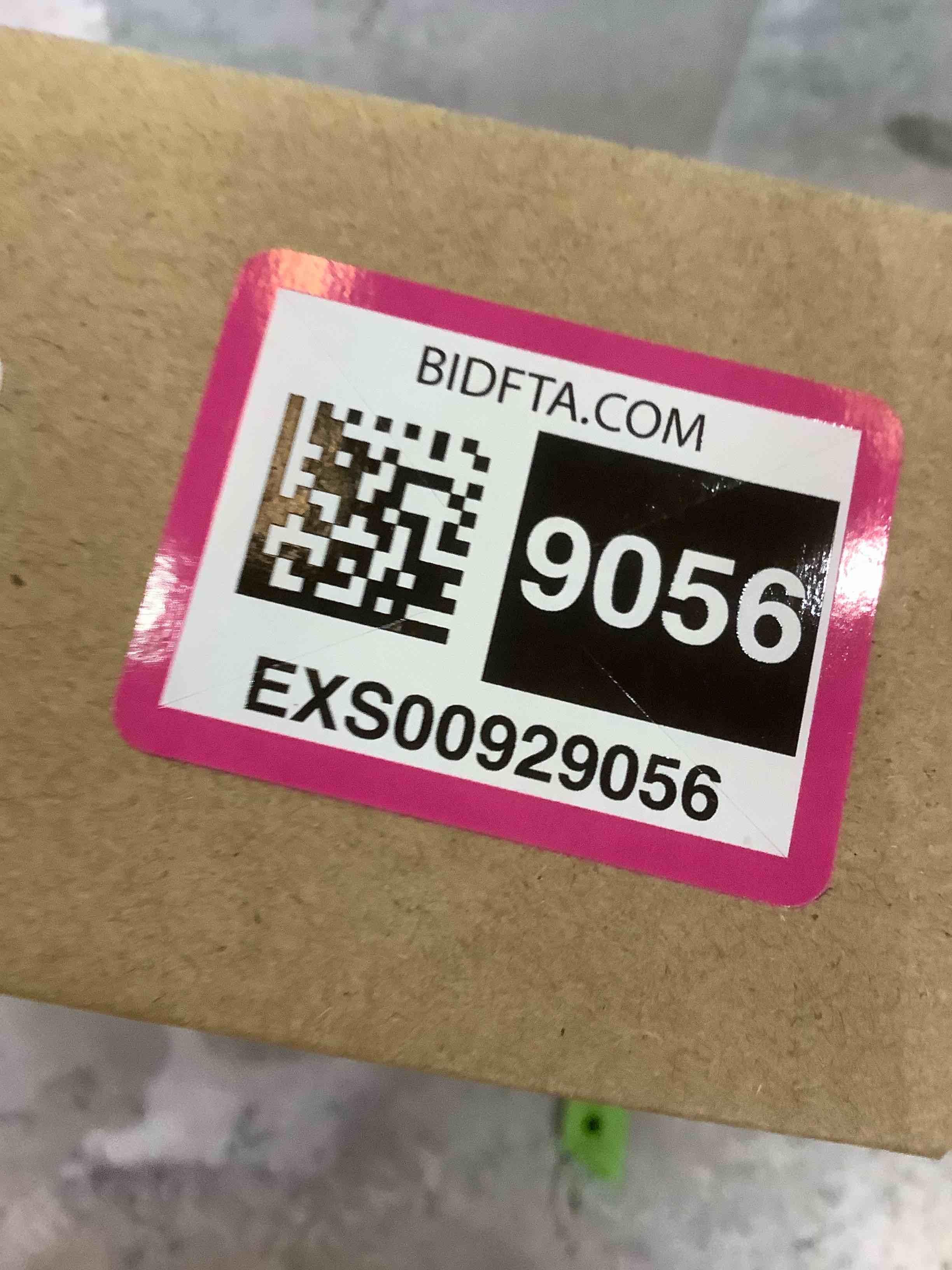 https://s3.amazonaws.com/lotting-images-prod/bidfta/EXS00929056_1703009102860.jpeg