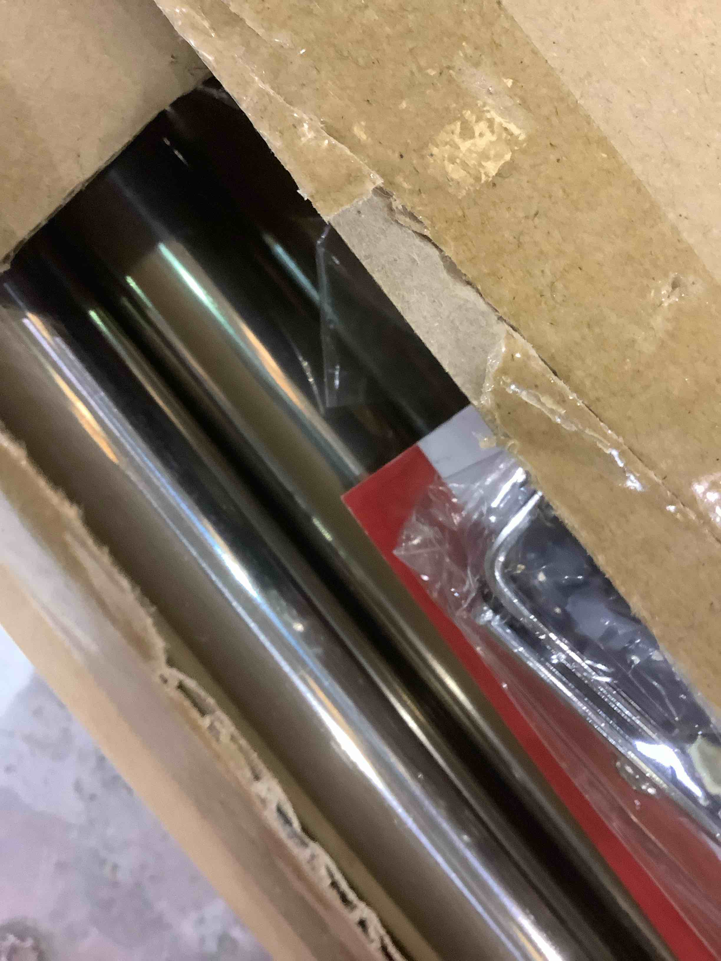 https://s3.amazonaws.com/lotting-images-prod/bidfta/EXS00929218_1703102687735.jpeg