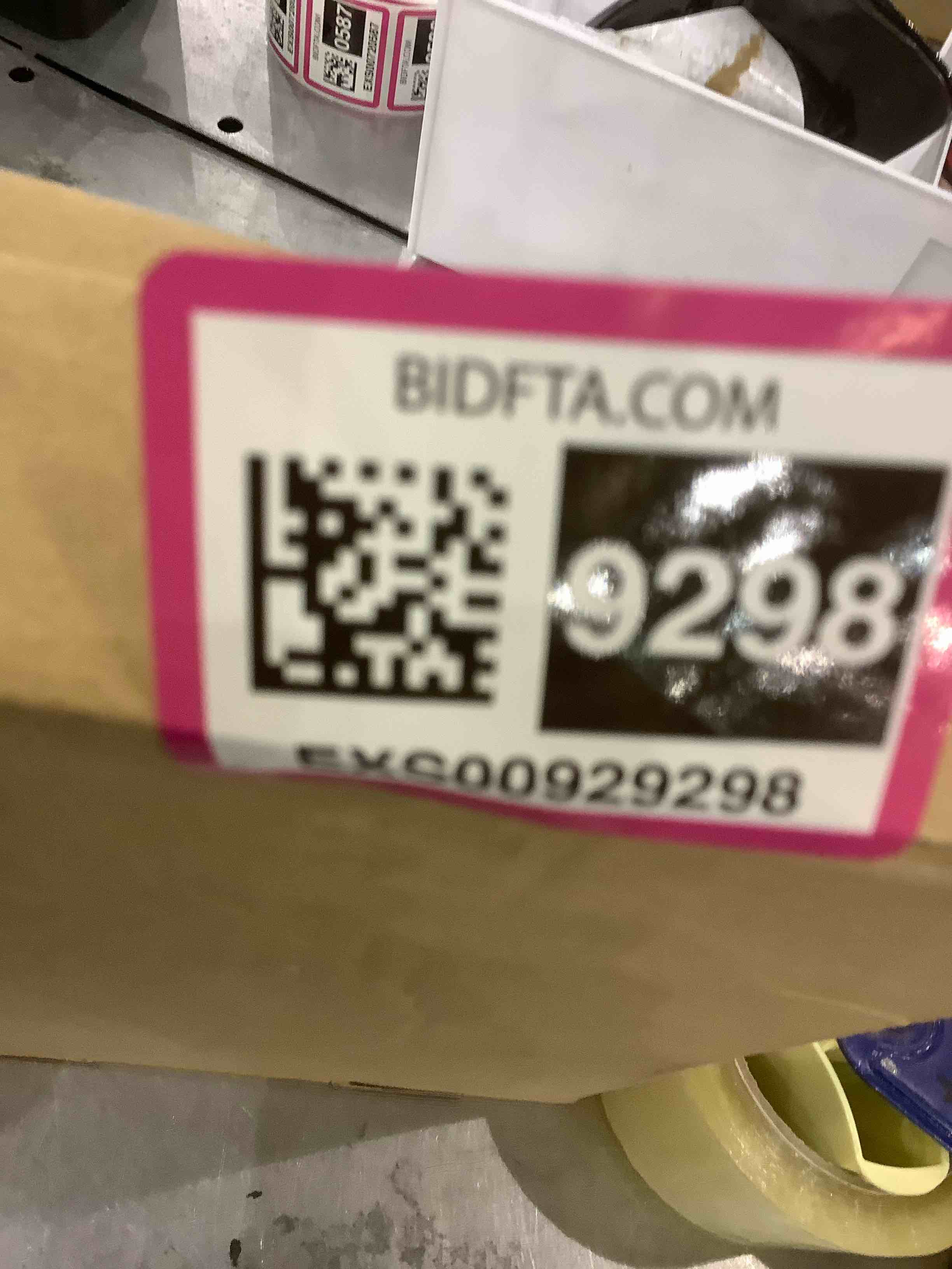 https://s3.amazonaws.com/lotting-images-prod/bidfta/EXS00929298_1703181482140.jpeg
