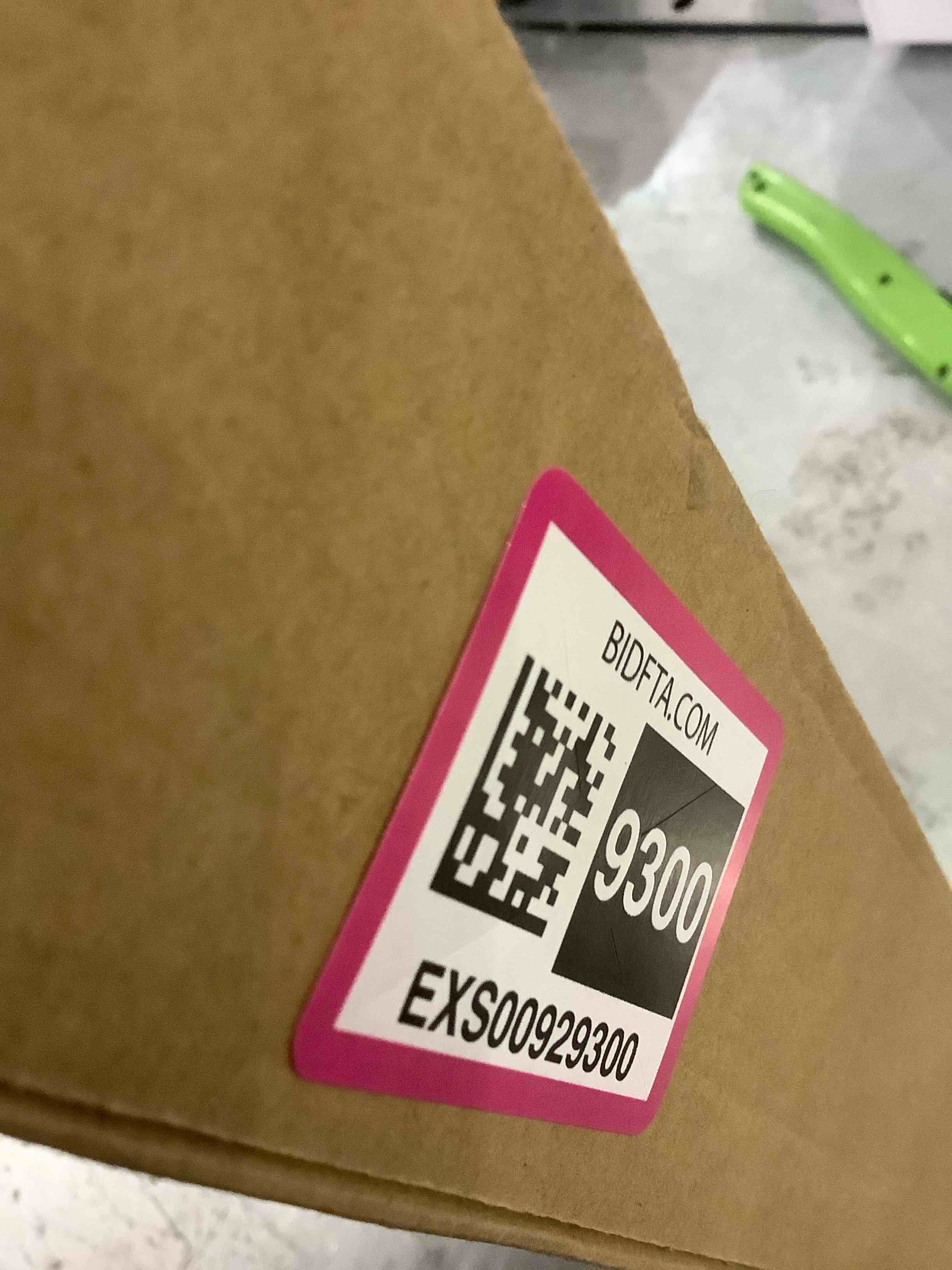 https://s3.amazonaws.com/lotting-images-prod/bidfta/EXS00929300_1703181772017.jpeg