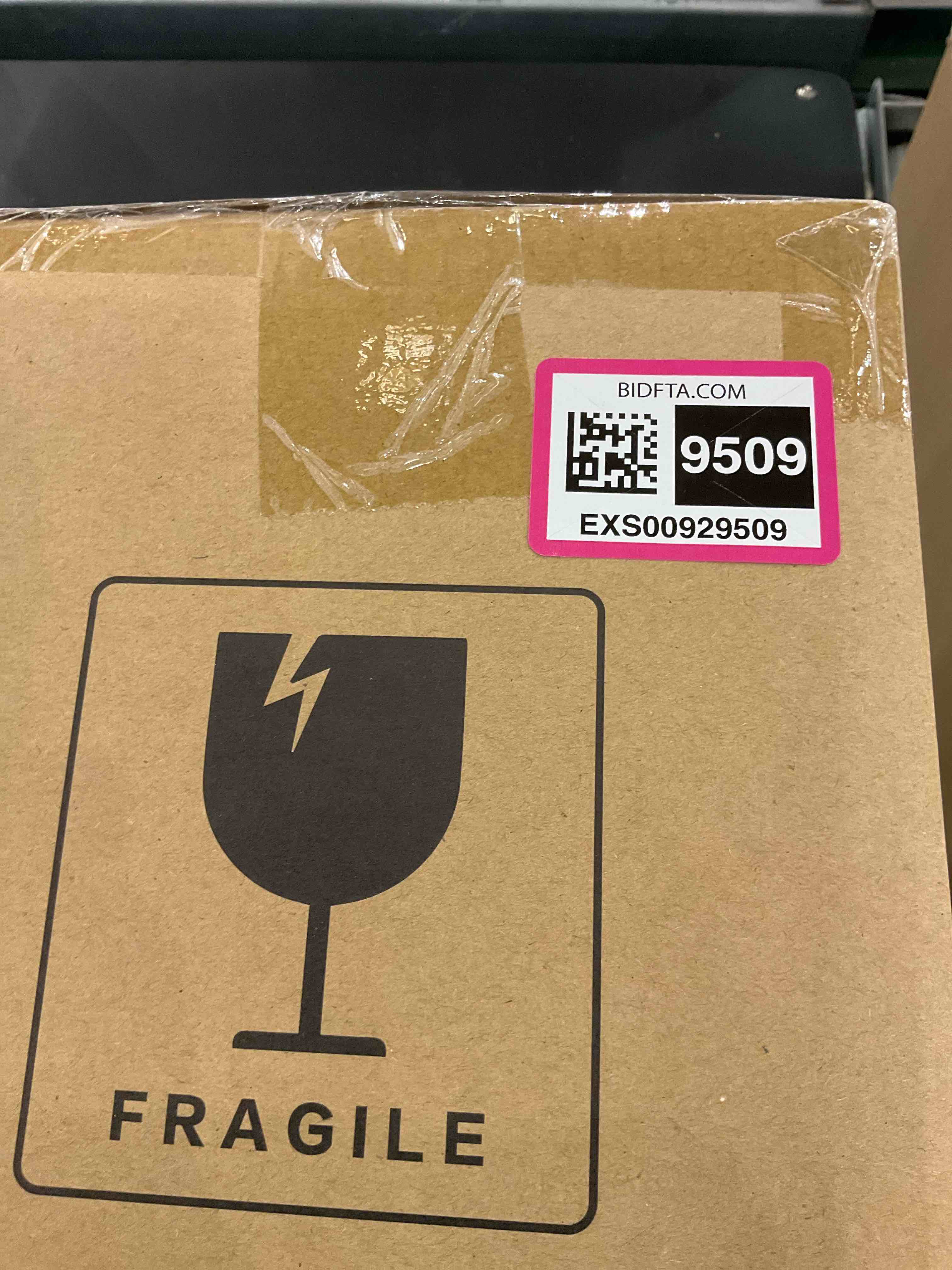 https://s3.amazonaws.com/lotting-images-prod/bidfta/EXS00929509_1702653773090.jpeg