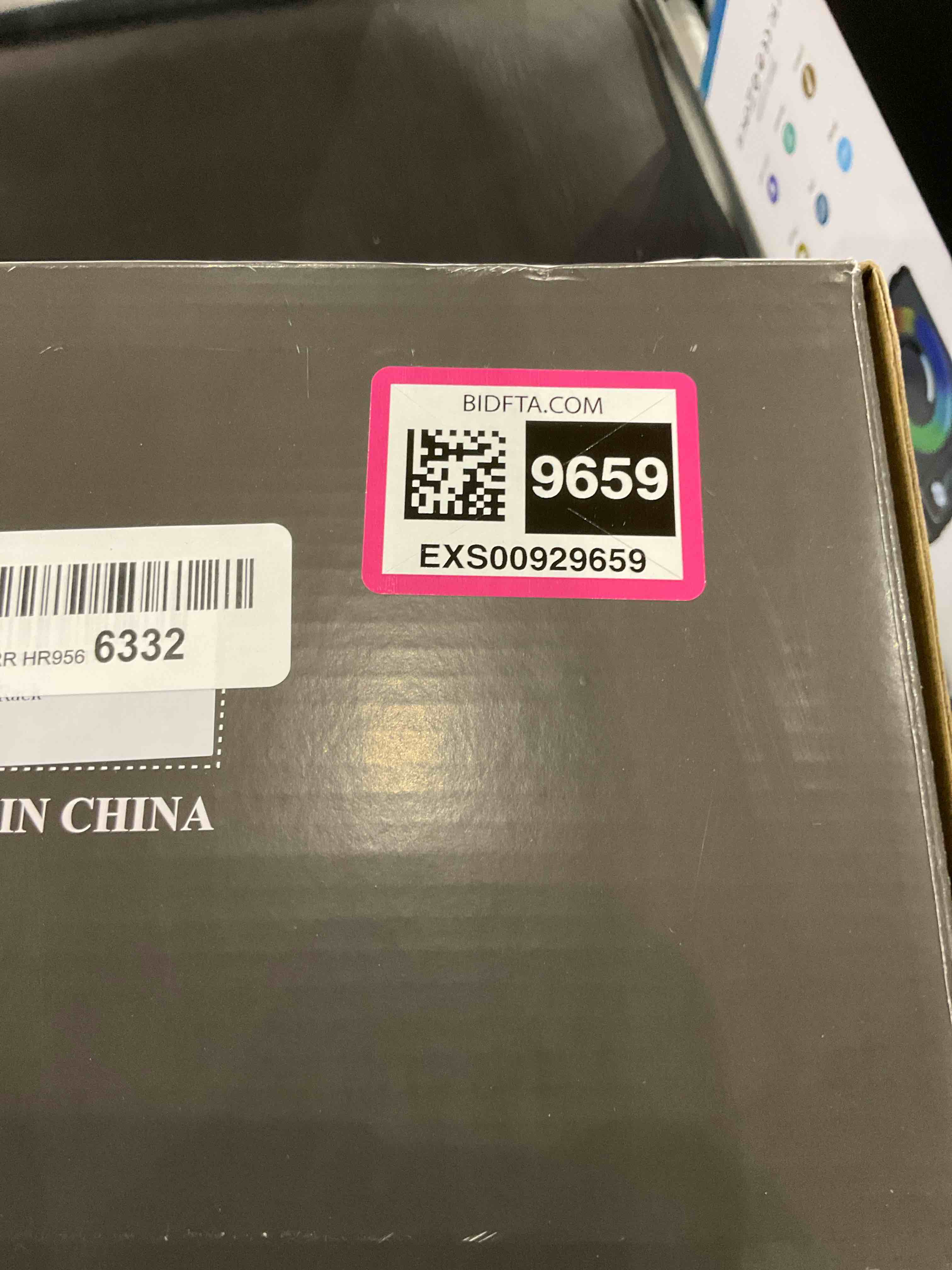 https://s3.amazonaws.com/lotting-images-prod/bidfta/EXS00929659_1702905495611.jpeg