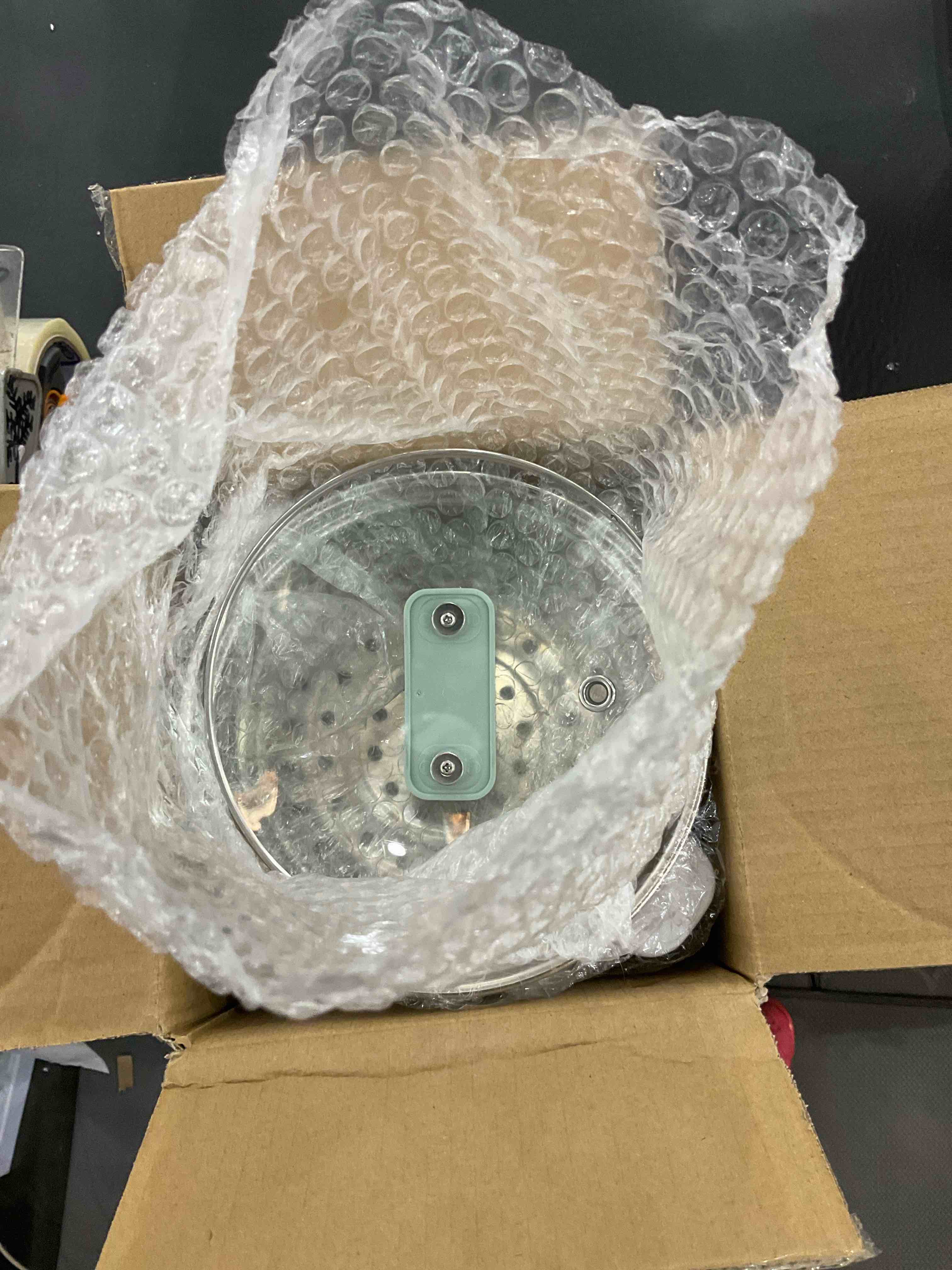 https://s3.amazonaws.com/lotting-images-prod/bidfta/EXS00929831_1703000981706.jpeg