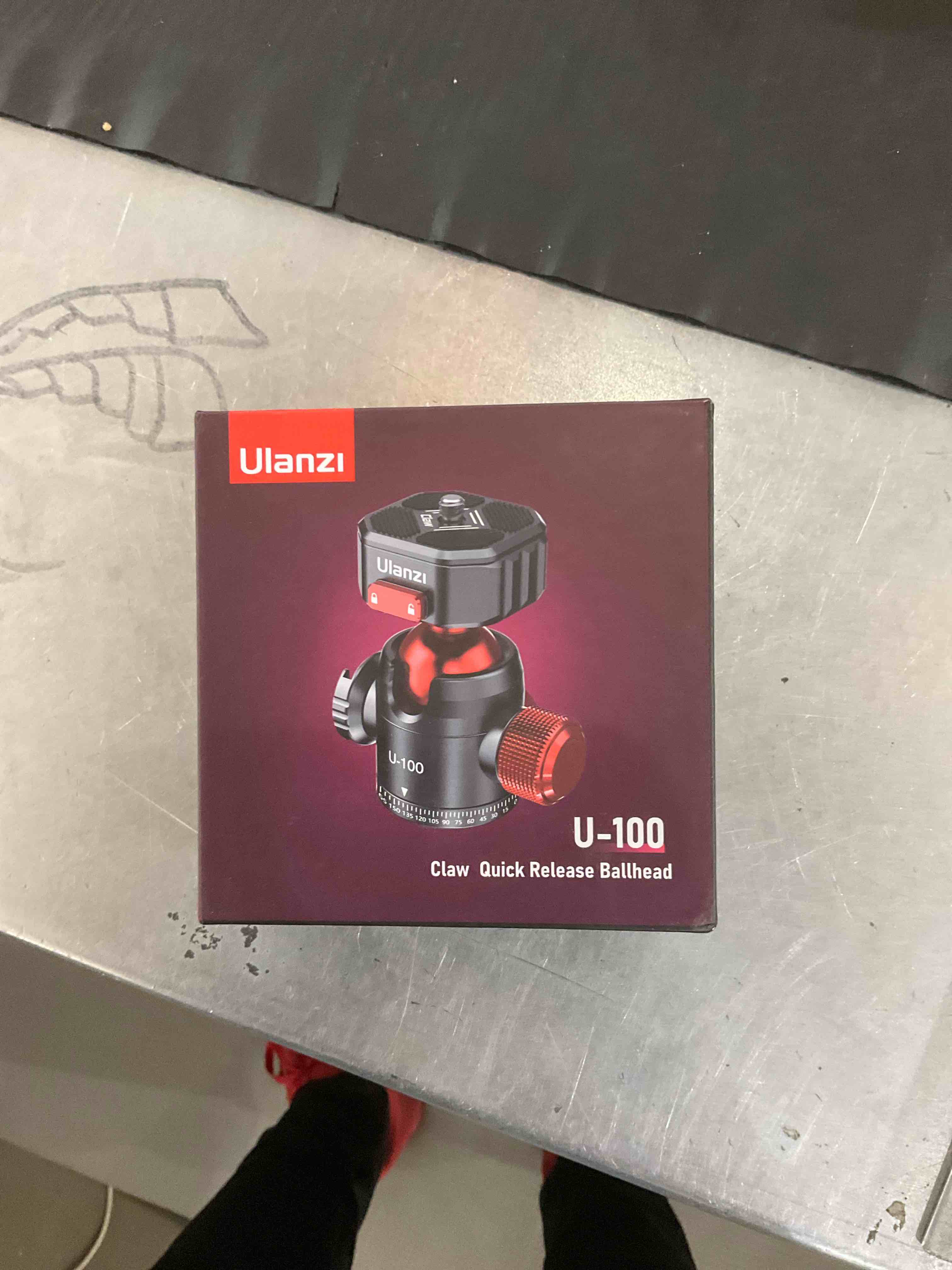 https://s3.amazonaws.com/lotting-images-prod/bidfta/EXS00929972_1703097374929.jpeg