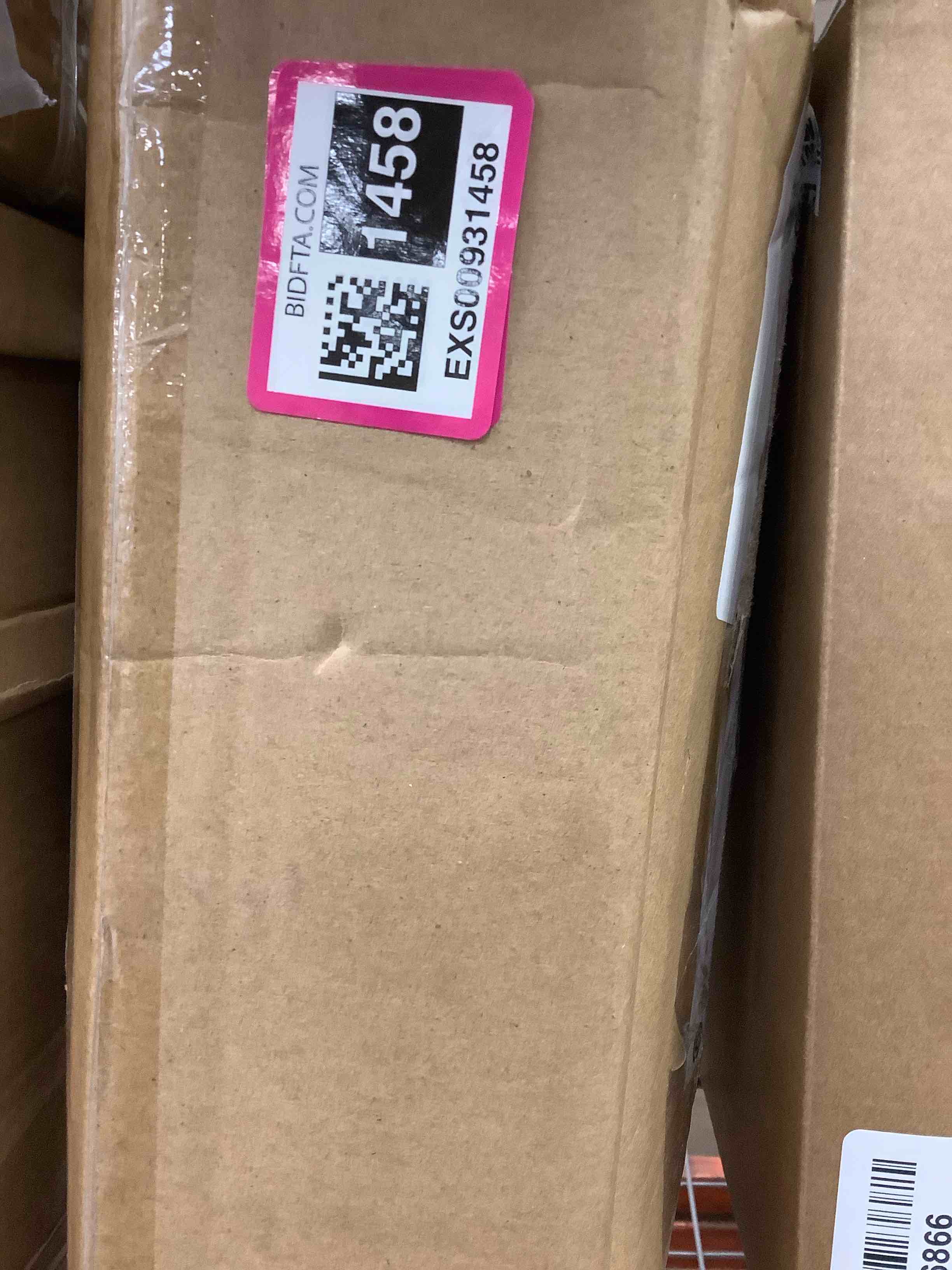 https://s3.amazonaws.com/lotting-images-prod/bidfta/EXS00931458_1701898534072.jpeg
