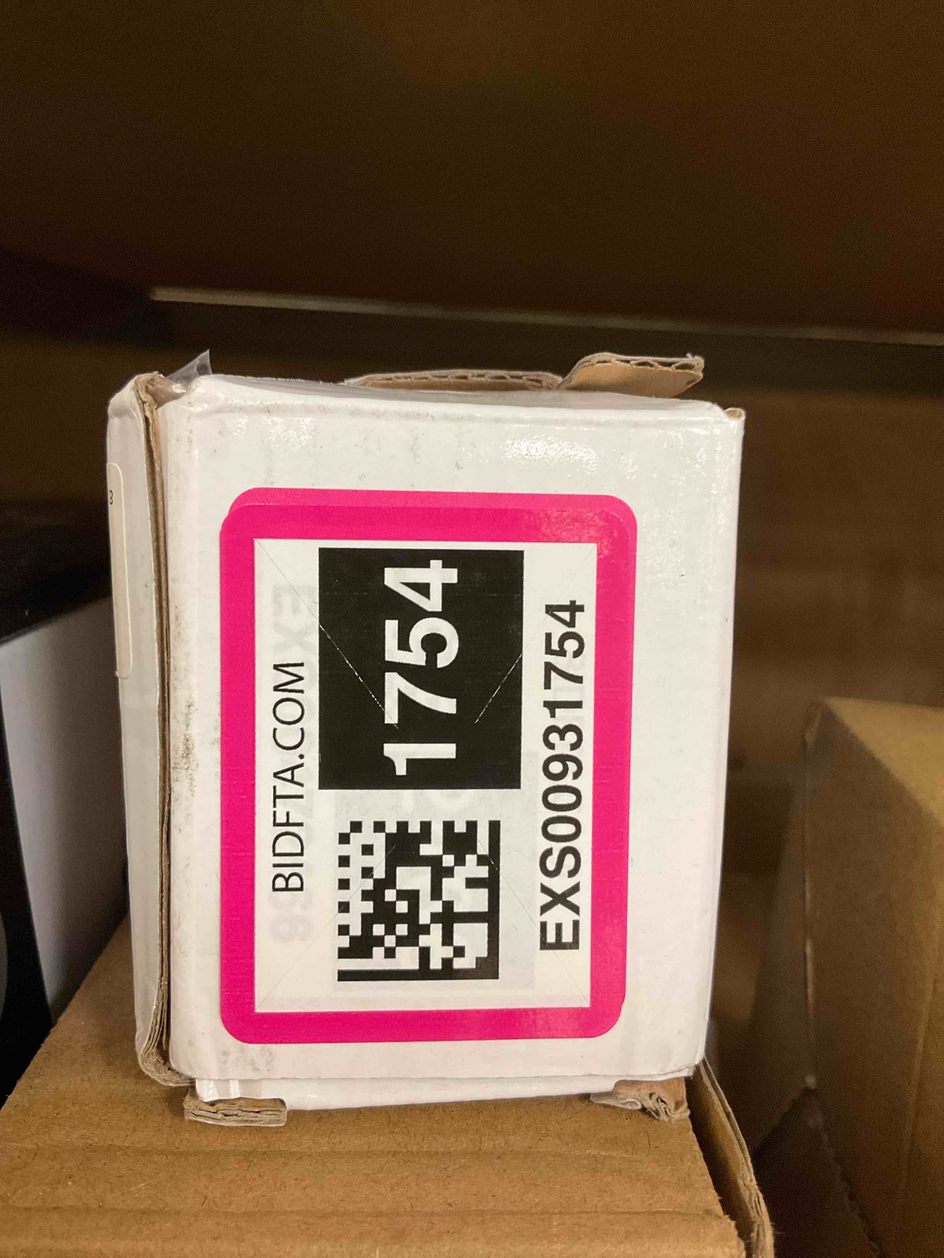https://s3.amazonaws.com/lotting-images-prod/bidfta/EXS00931754_1700167387109.jpeg