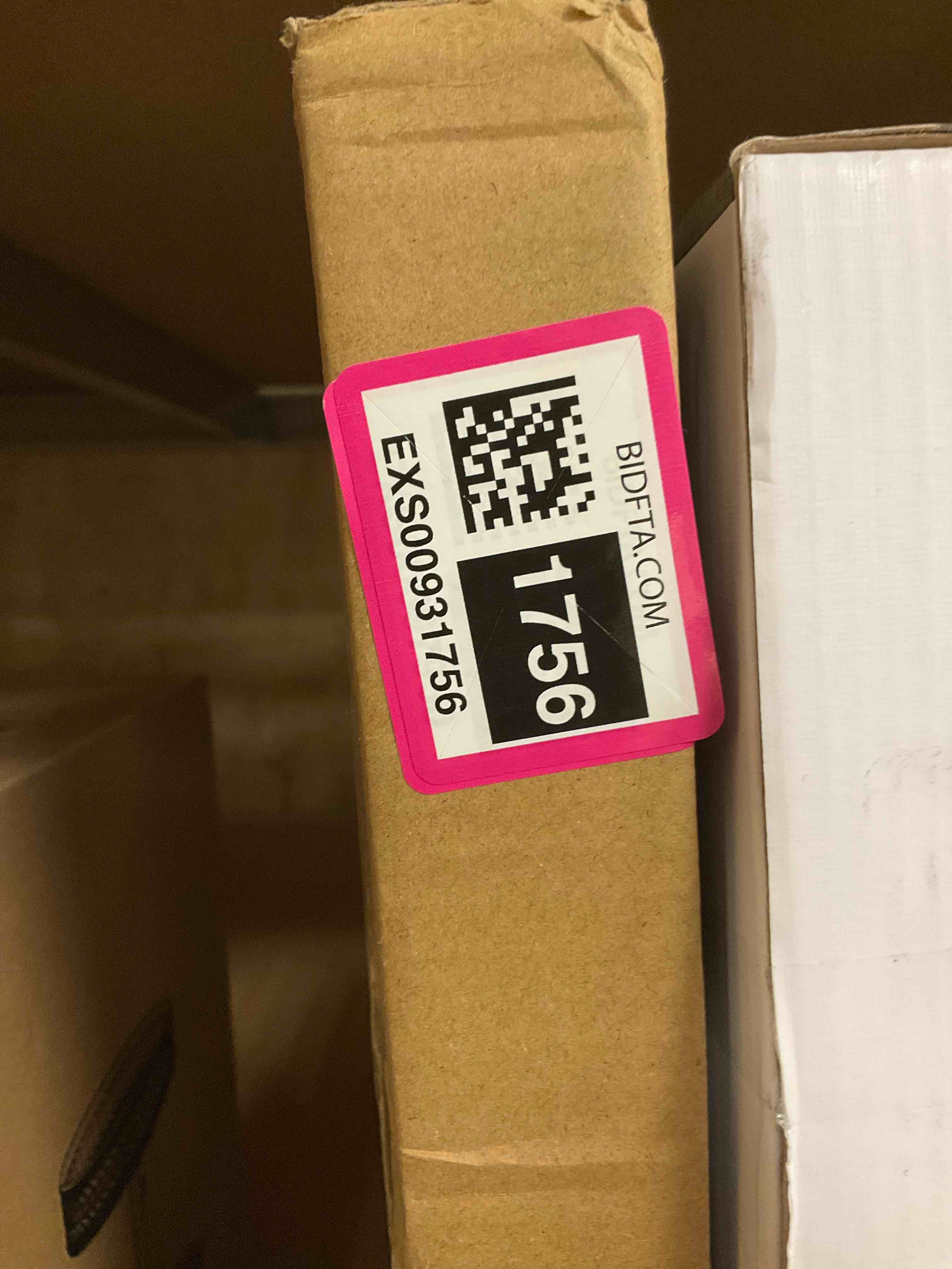 https://s3.amazonaws.com/lotting-images-prod/bidfta/EXS00931756_1700167556965.jpeg