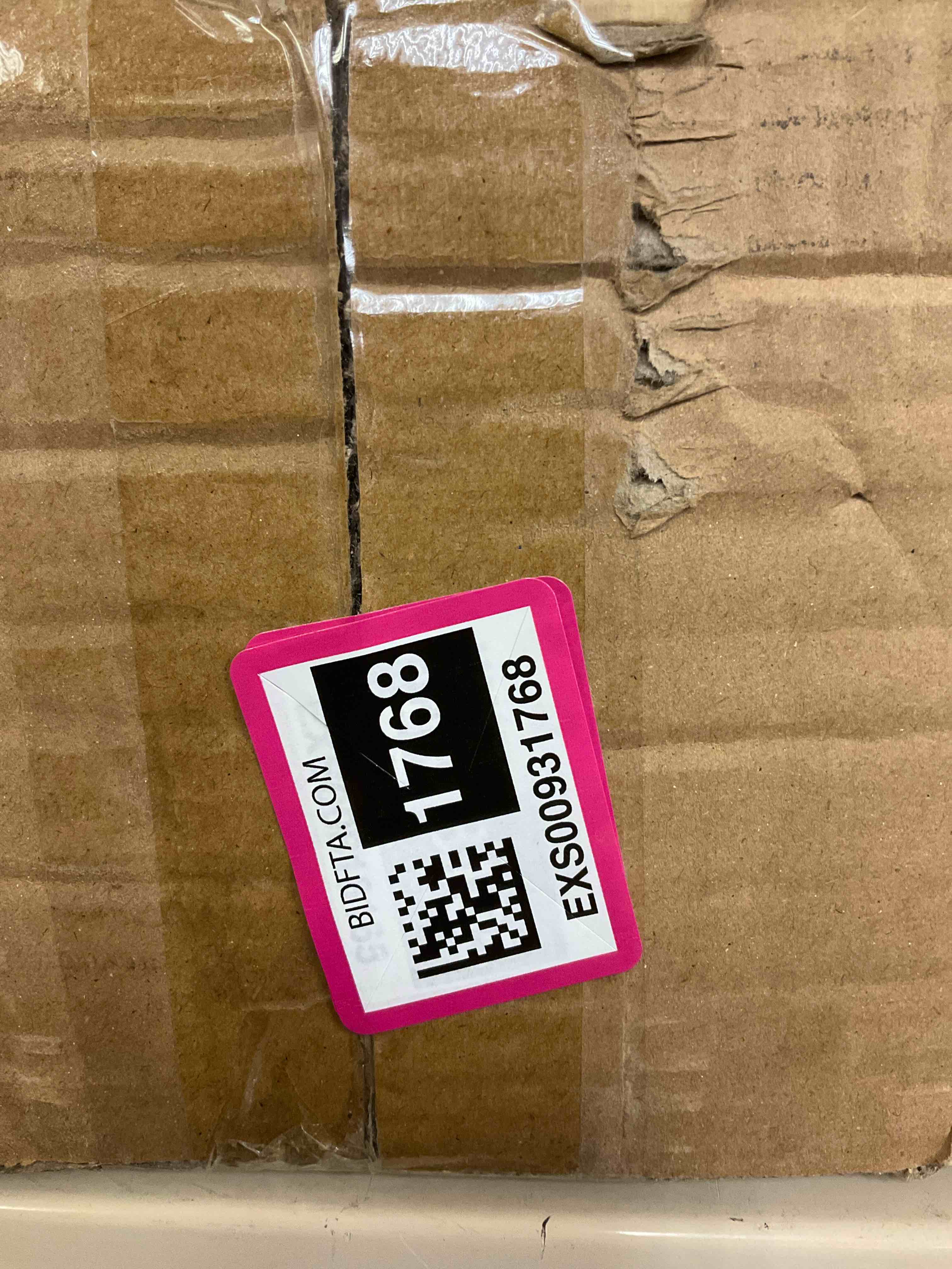 https://s3.amazonaws.com/lotting-images-prod/bidfta/EXS00931768_1700167799972.jpeg
