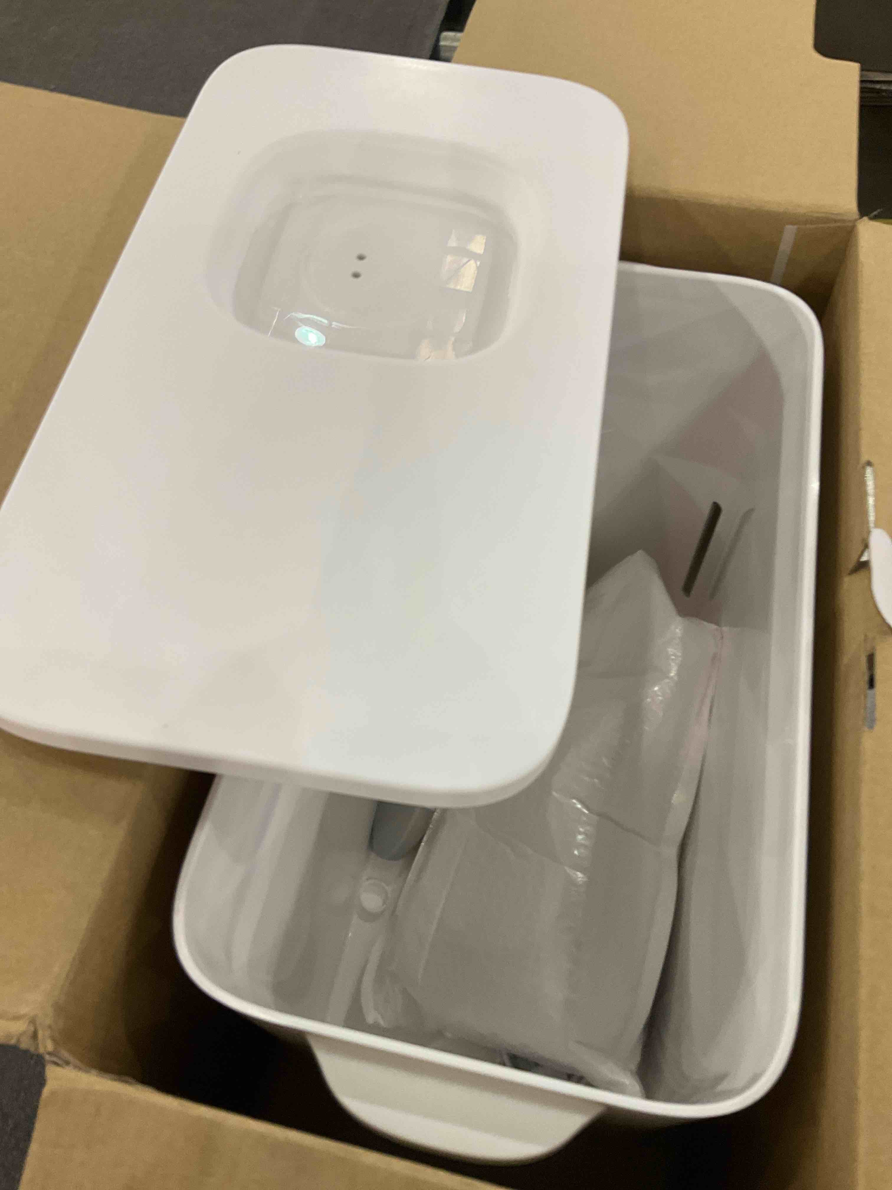https://s3.amazonaws.com/lotting-images-prod/bidfta/EXS00933616_1699906239780.jpeg