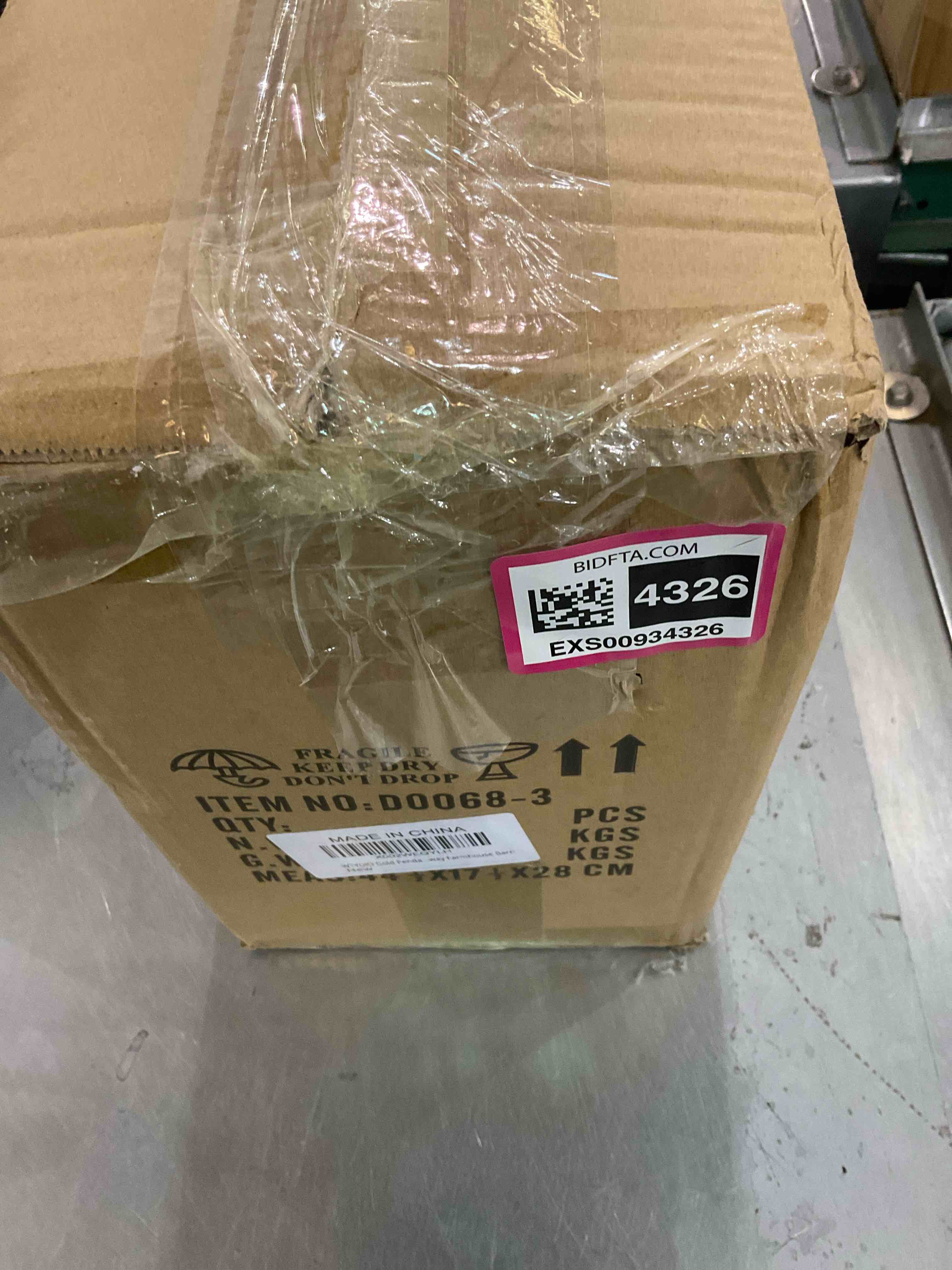 https://s3.amazonaws.com/lotting-images-prod/bidfta/EXS00934326_1699285041597.jpeg