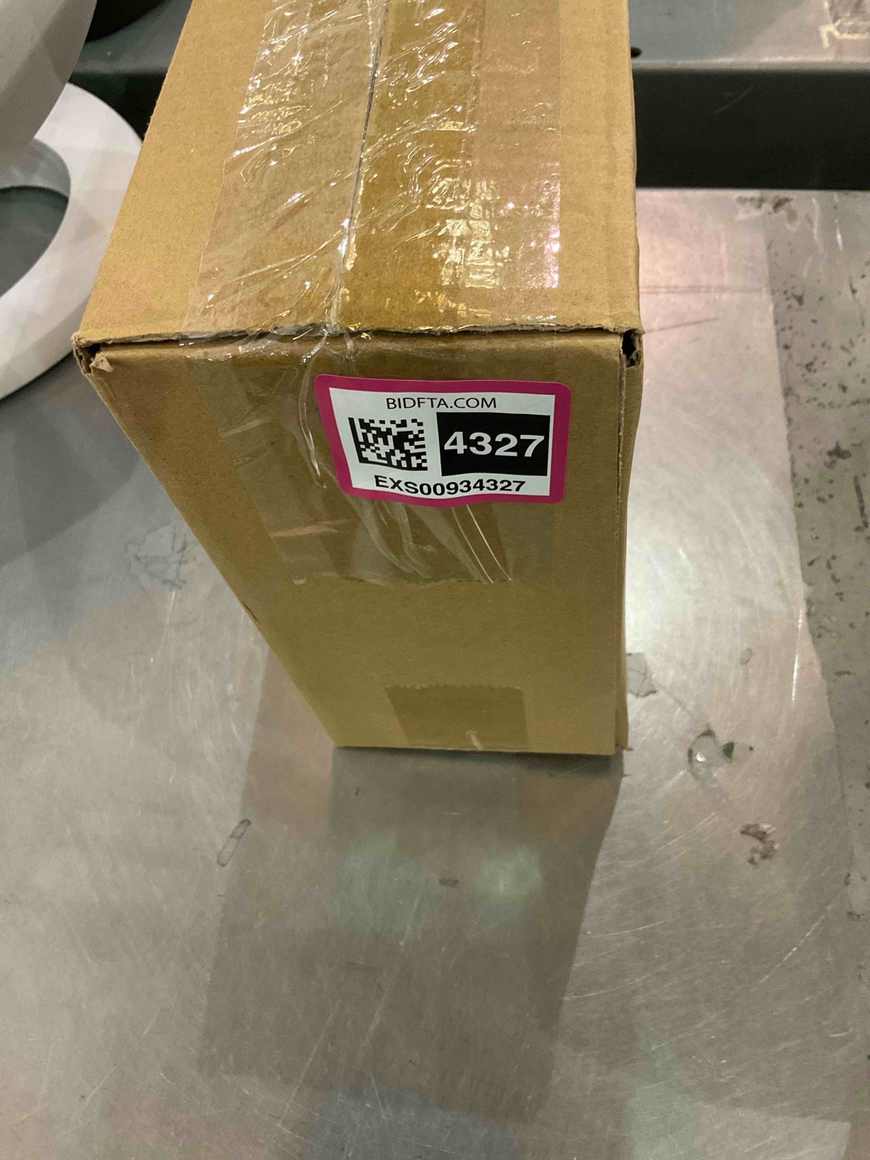 https://s3.amazonaws.com/lotting-images-prod/bidfta/EXS00934327_1699285101535.jpeg