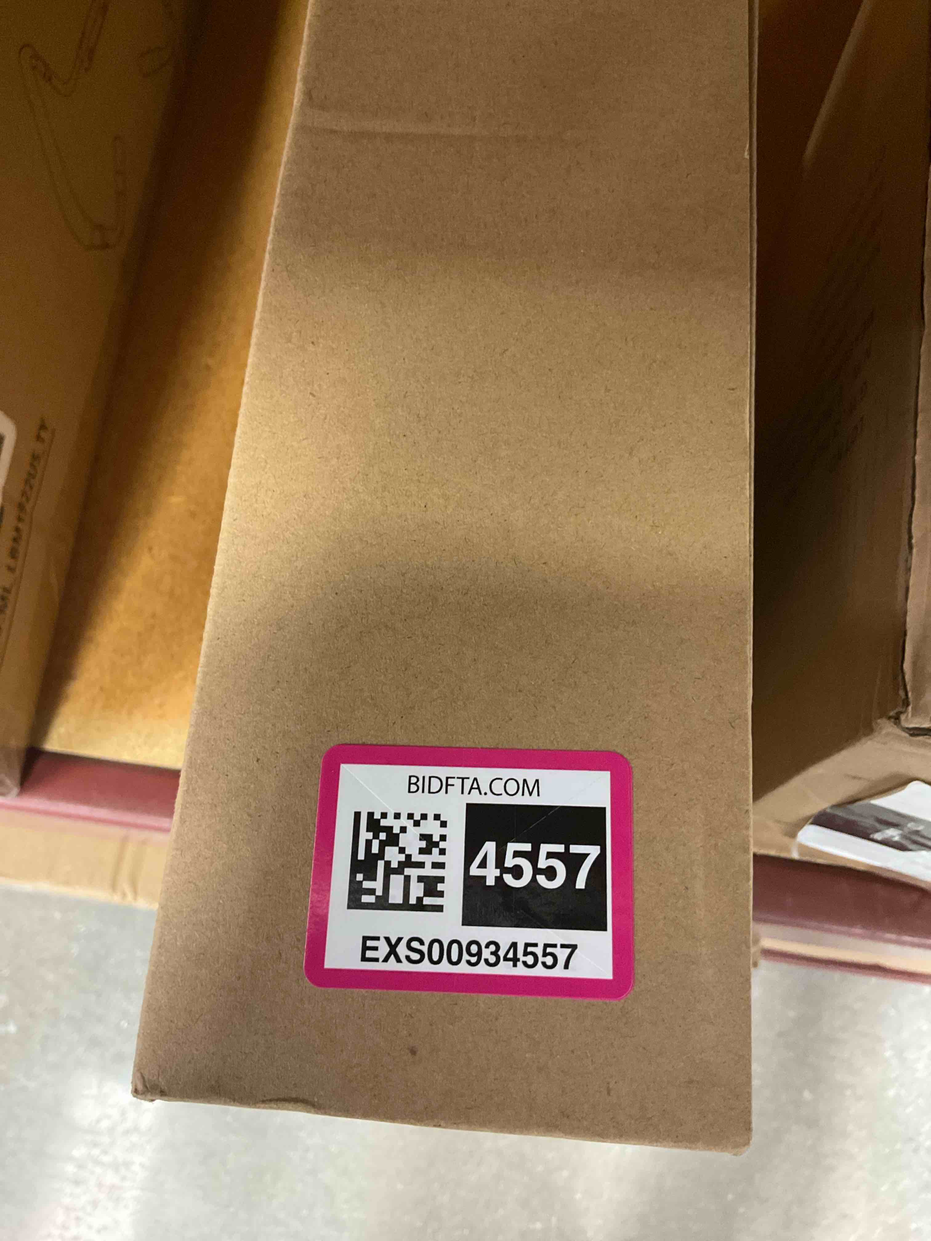 https://s3.amazonaws.com/lotting-images-prod/bidfta/EXS00934557_1699562713932.jpeg