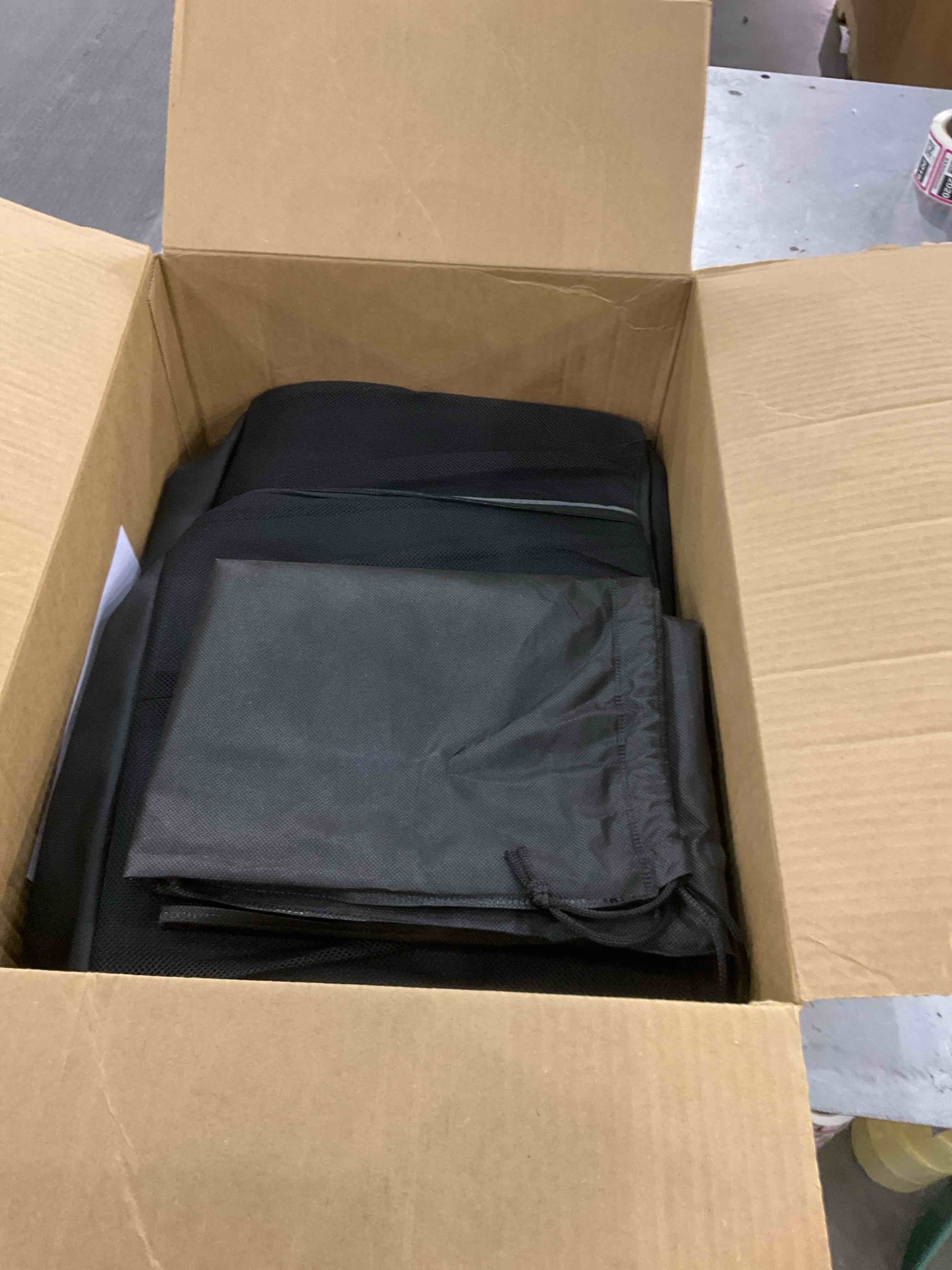 https://s3.amazonaws.com/lotting-images-prod/bidfta/EXS00935342_1699361916622.jpeg