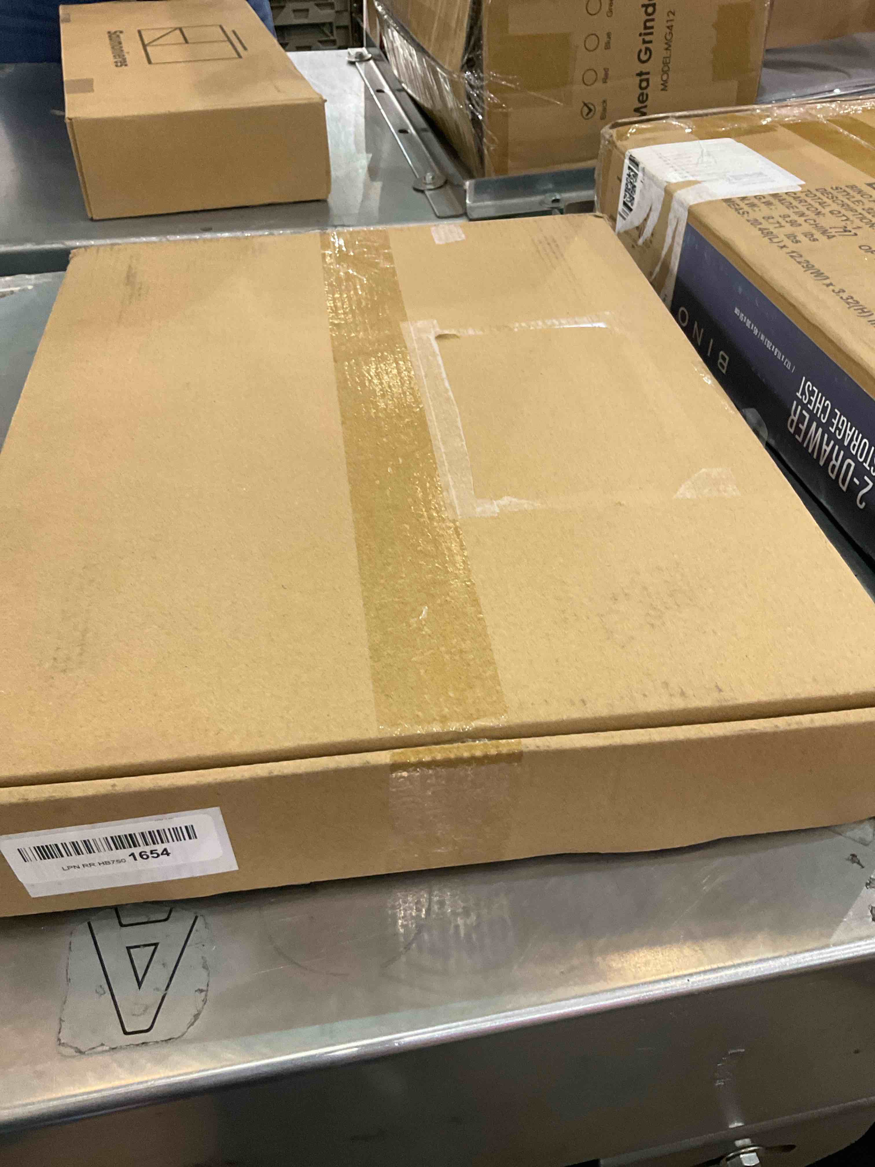 https://s3.amazonaws.com/lotting-images-prod/bidfta/EXS00935702_1699472939208.jpeg