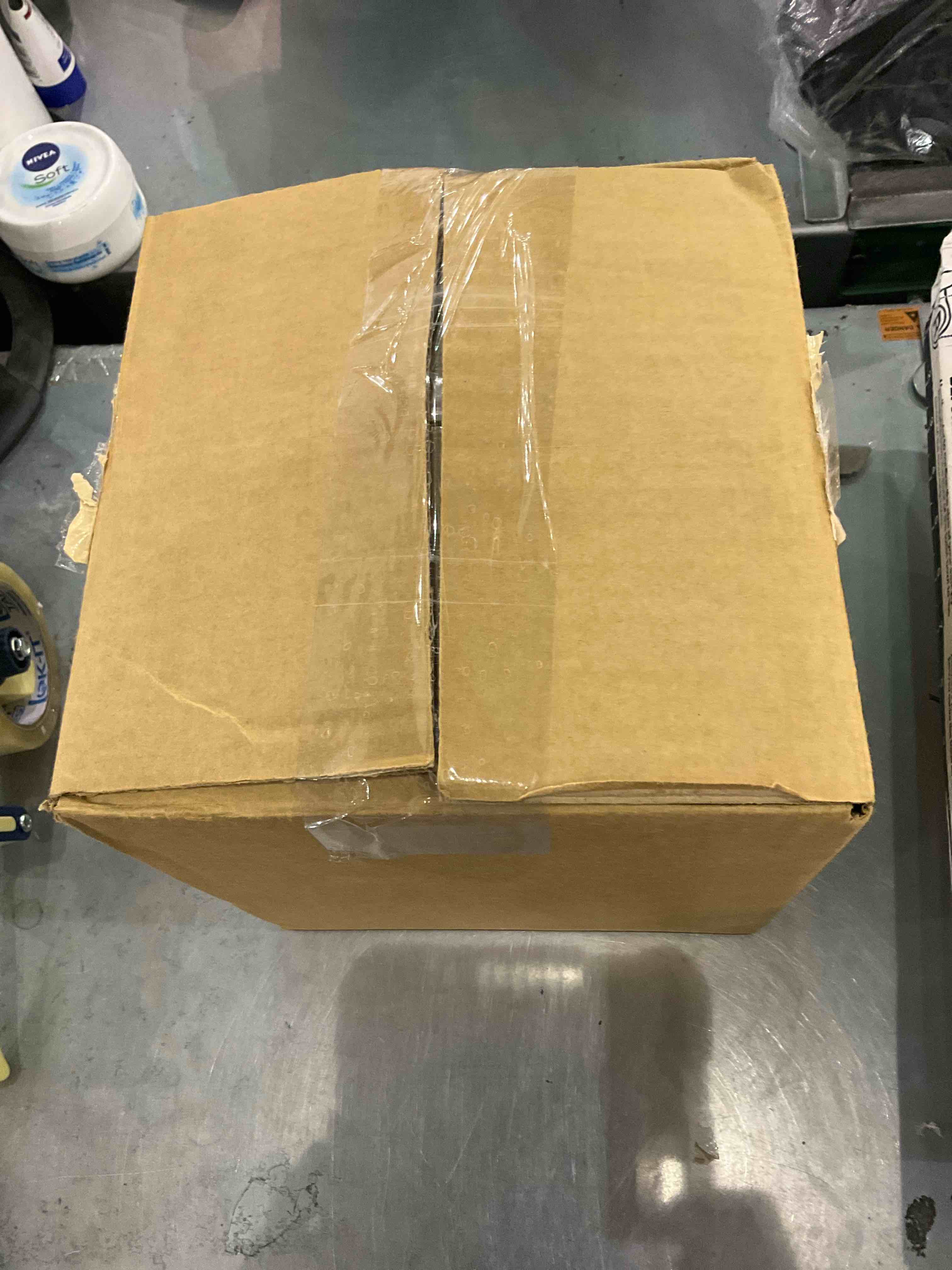 https://s3.amazonaws.com/lotting-images-prod/bidfta/EXS00935863_1699558161420.jpeg