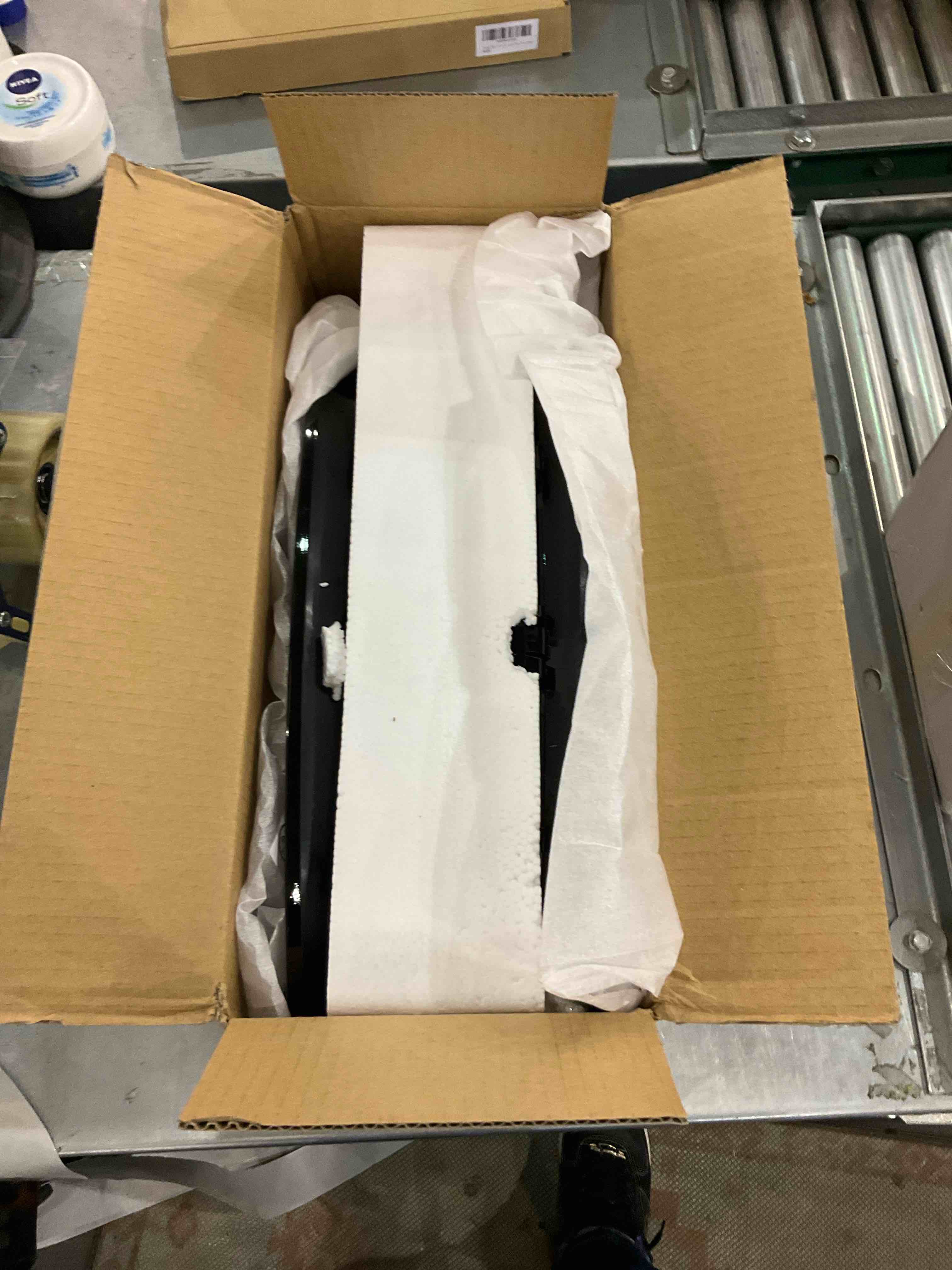 https://s3.amazonaws.com/lotting-images-prod/bidfta/EXS00935935_1699626209339.jpeg