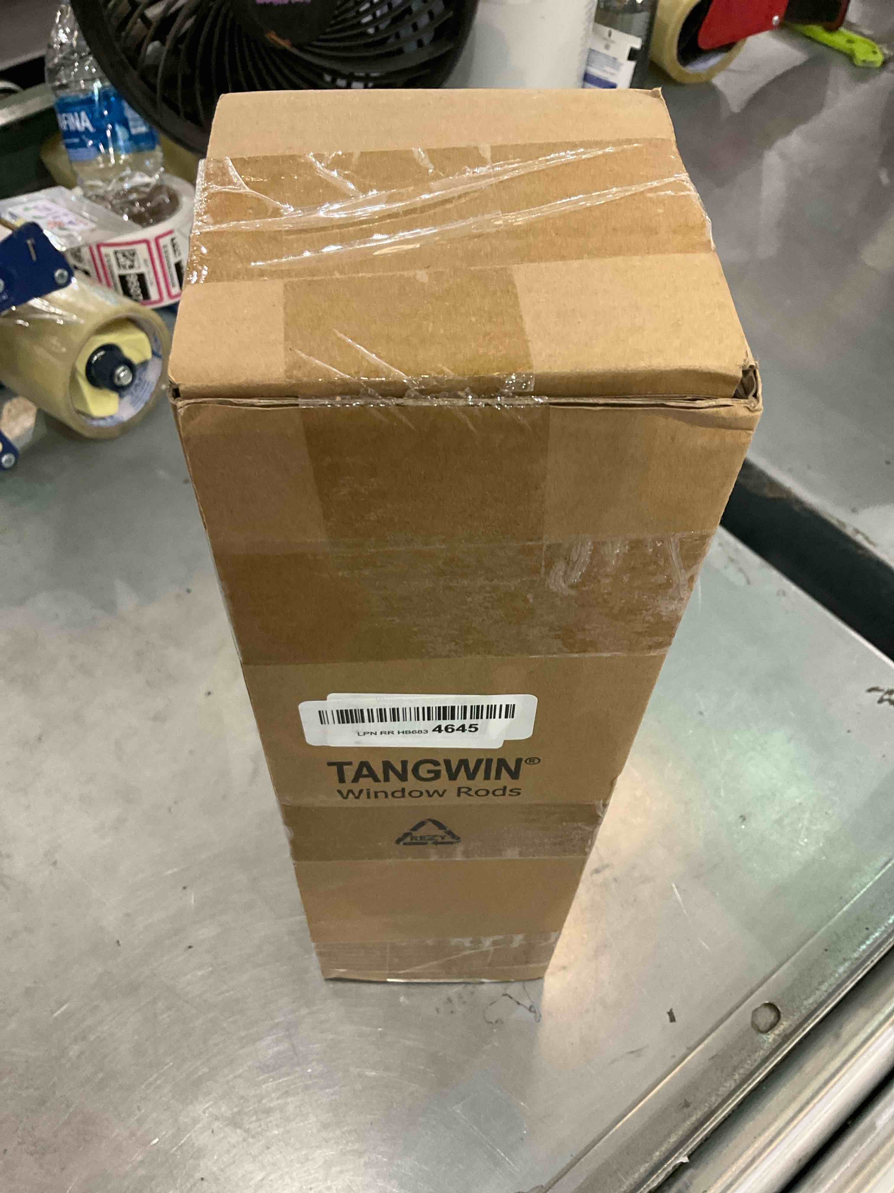 https://s3.amazonaws.com/lotting-images-prod/bidfta/EXS00935973_1699631389054.jpeg