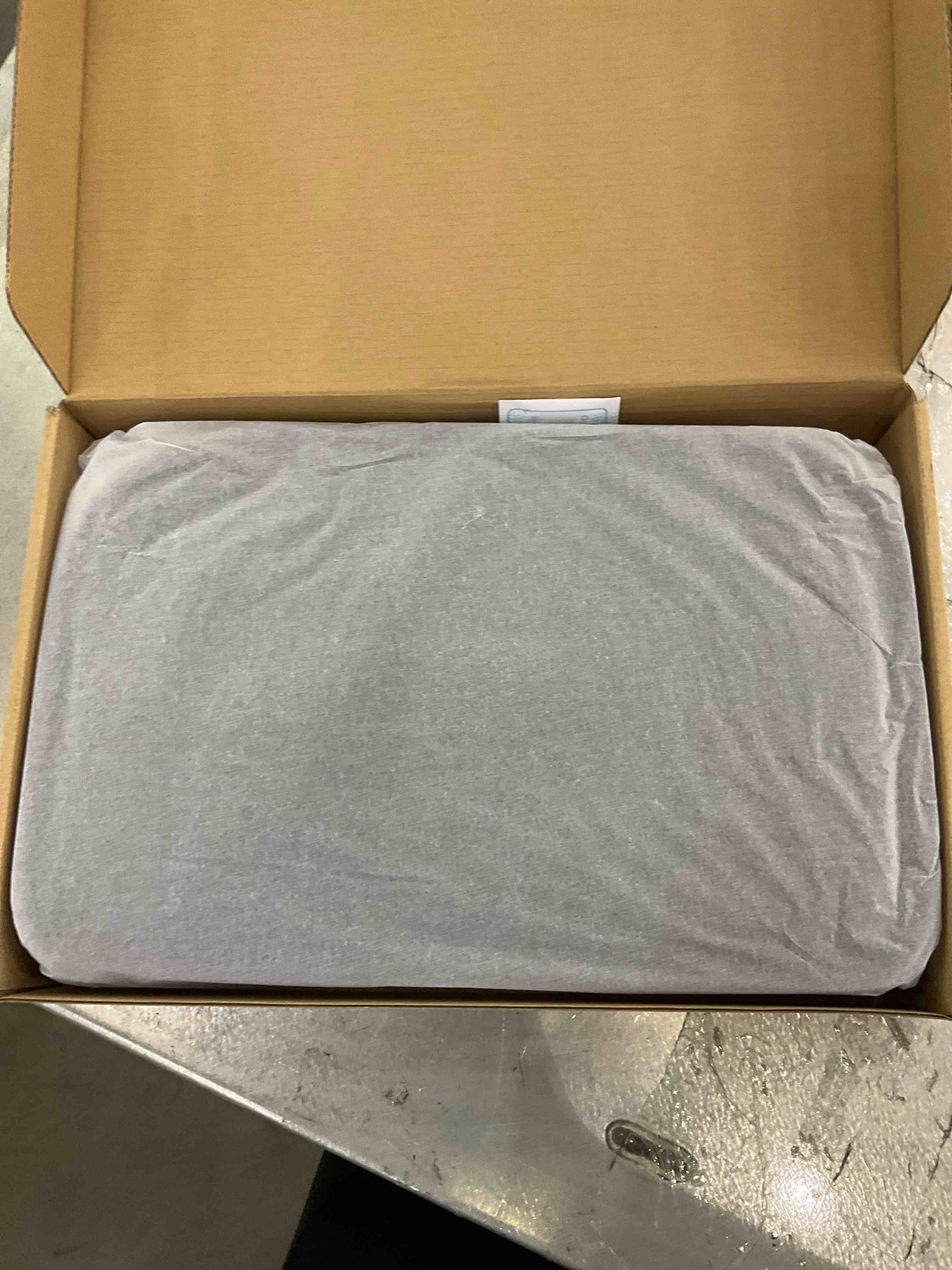 https://s3.amazonaws.com/lotting-images-prod/bidfta/EXS00936203_1699456584448.jpeg