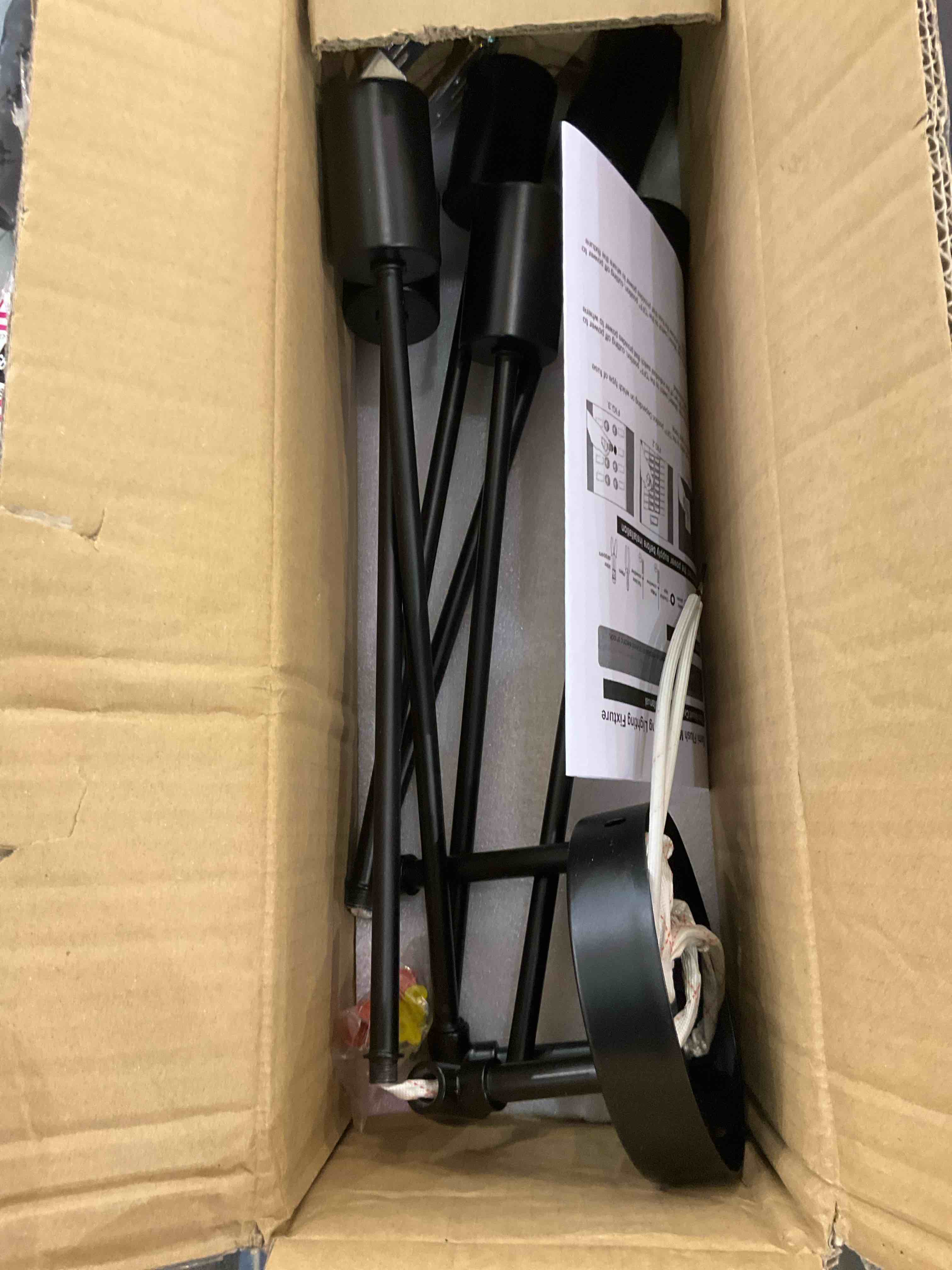 https://s3.amazonaws.com/lotting-images-prod/bidfta/EXS00936644_1701186402950.jpeg