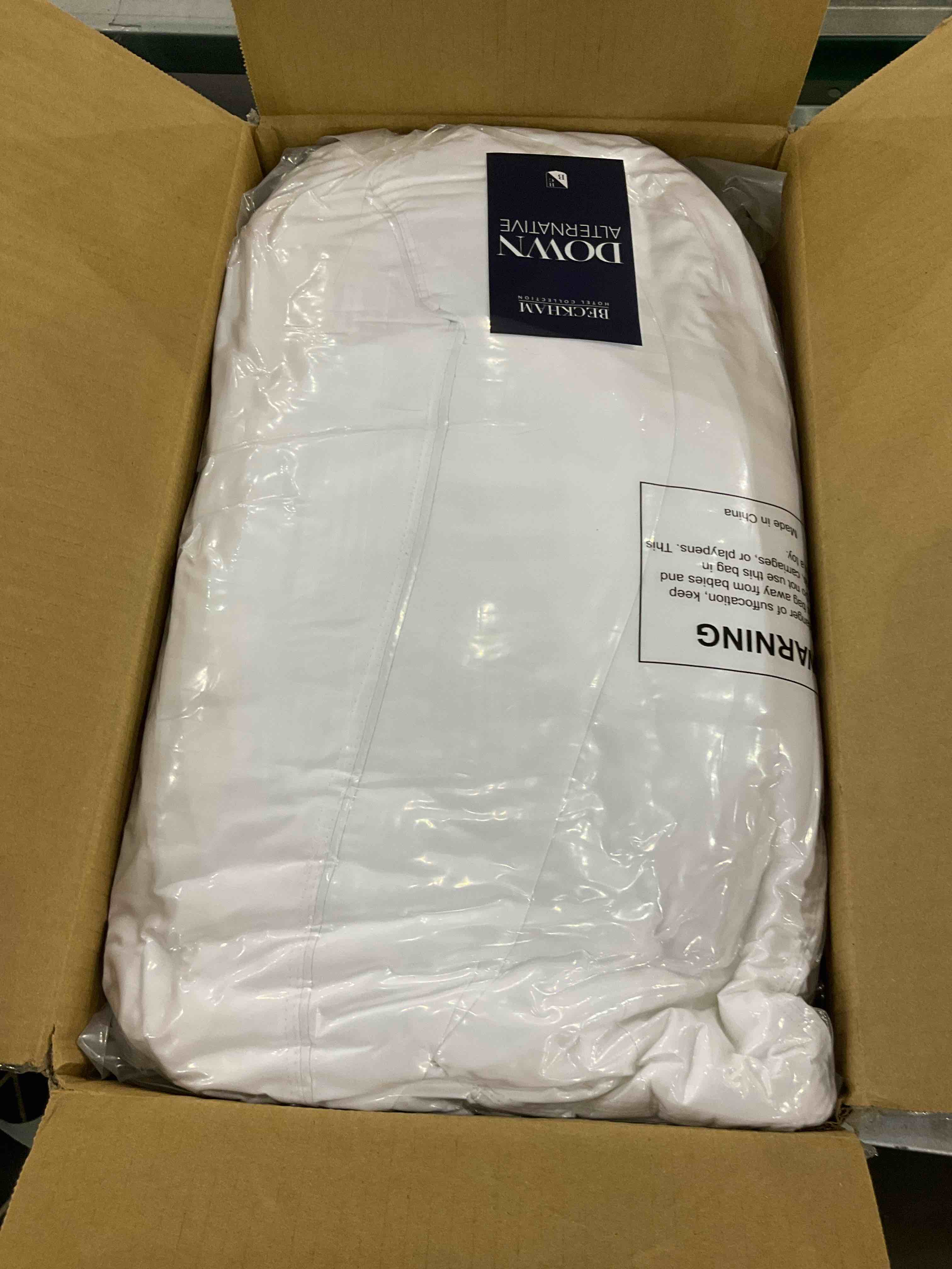 https://s3.amazonaws.com/lotting-images-prod/bidfta/EXS00936766_1701262096288.jpeg