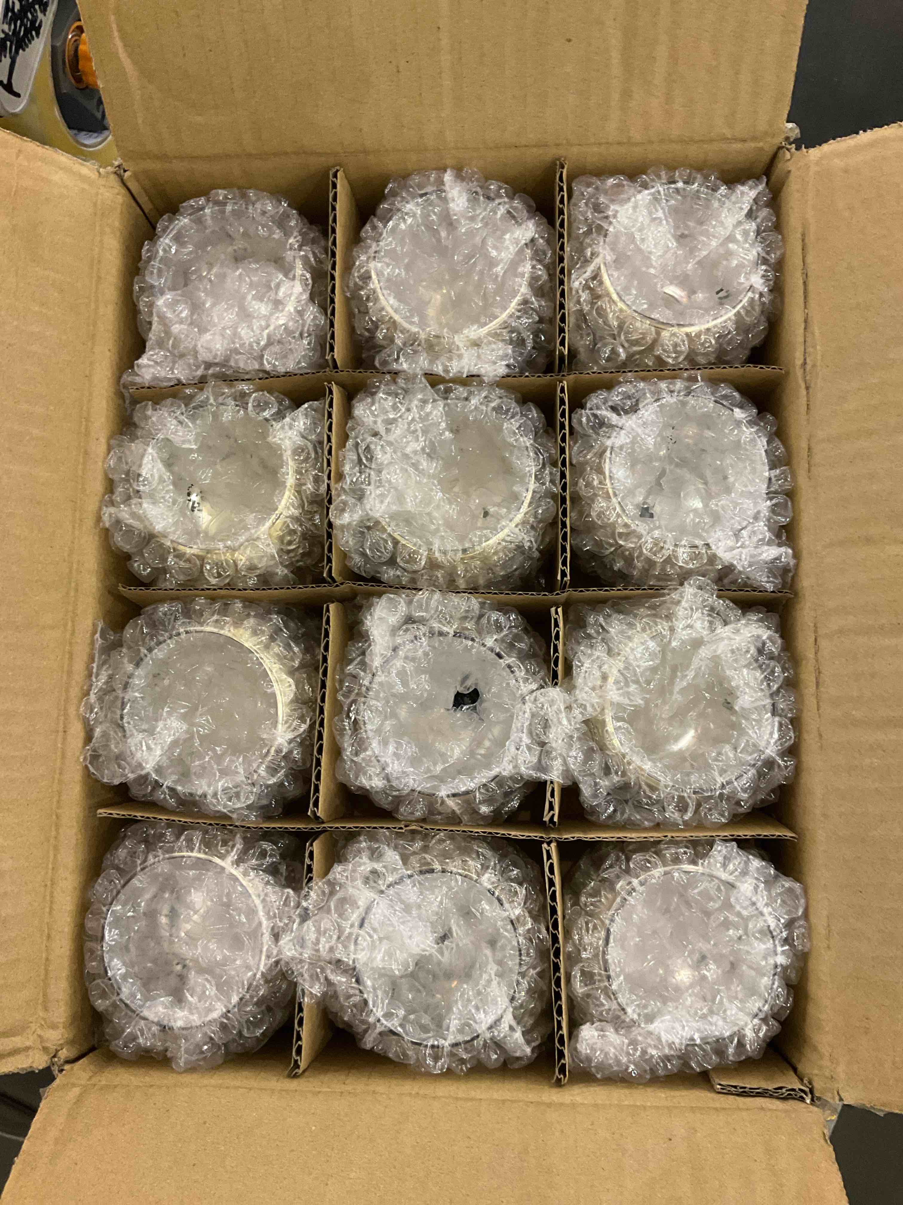 https://s3.amazonaws.com/lotting-images-prod/bidfta/EXS00936816_1701268944879.jpeg