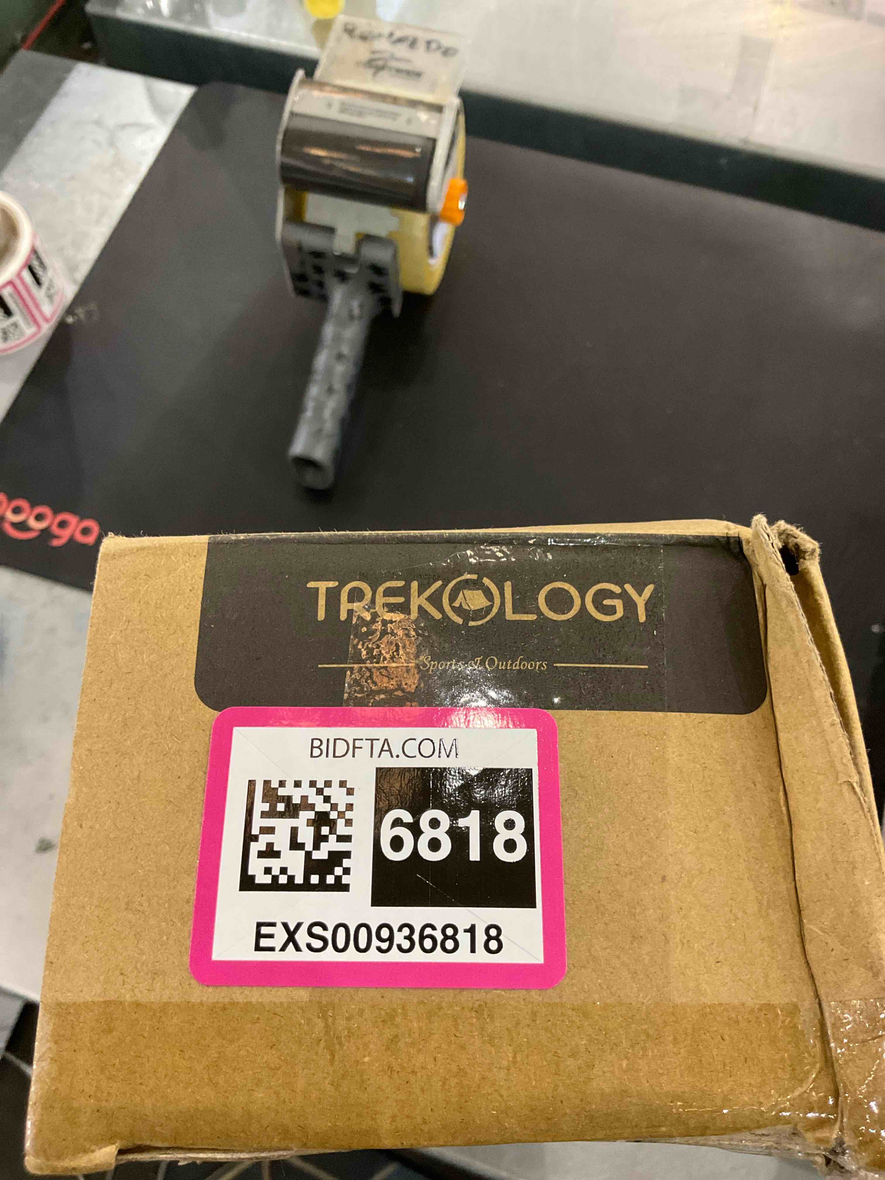 https://s3.amazonaws.com/lotting-images-prod/bidfta/EXS00936818_1701269104754.jpeg