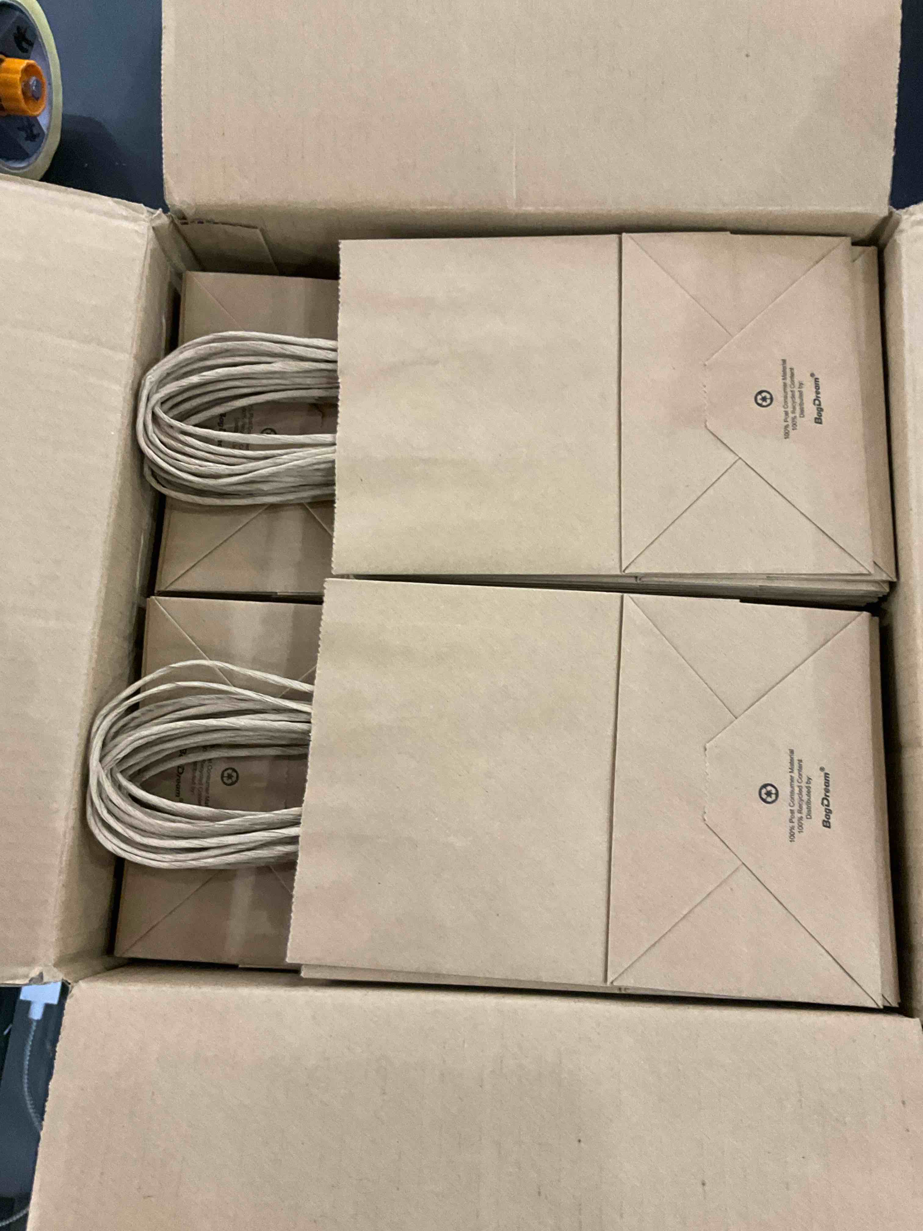 https://s3.amazonaws.com/lotting-images-prod/bidfta/EXS00936868_1701287061674.jpeg