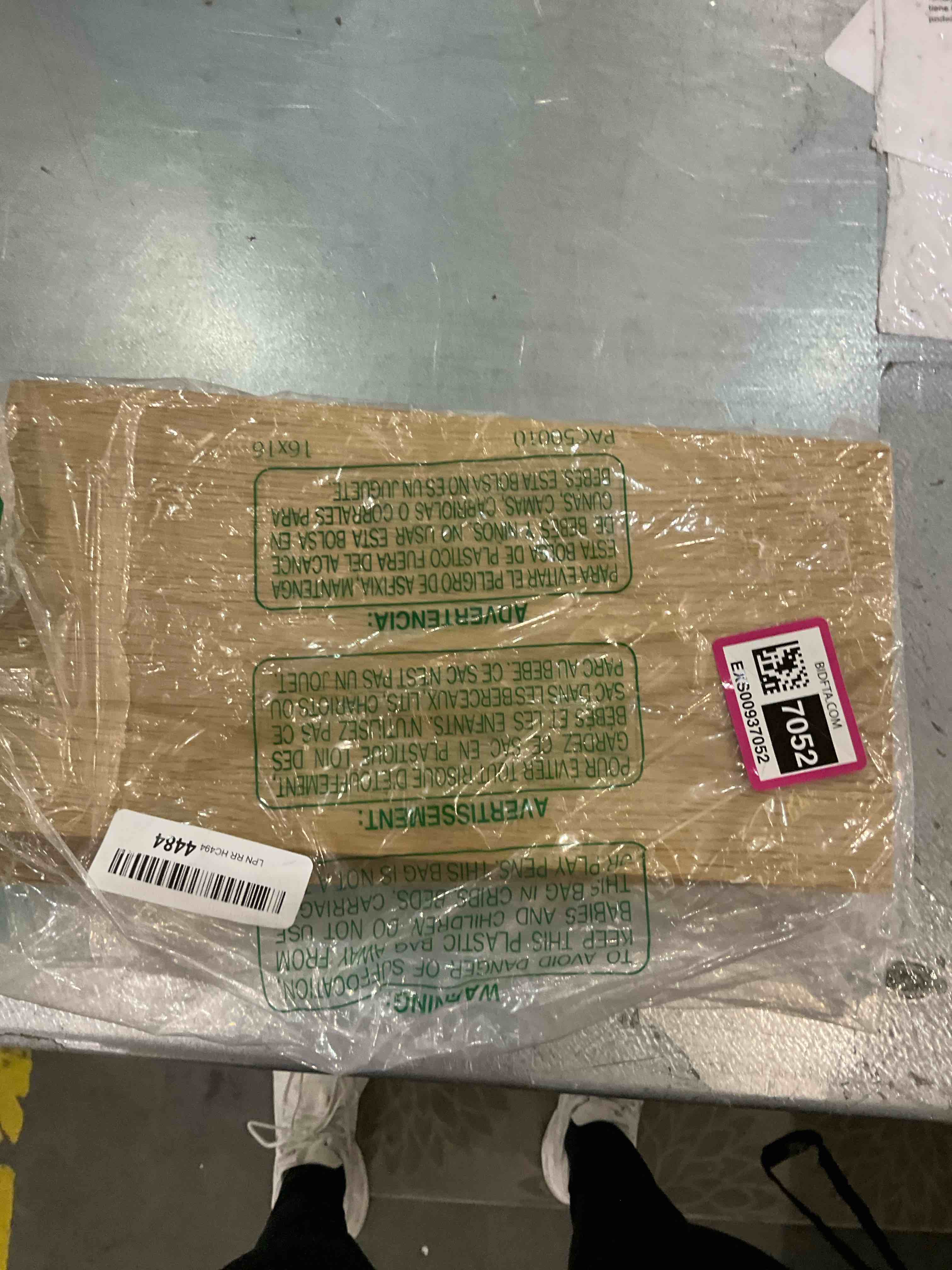https://s3.amazonaws.com/lotting-images-prod/bidfta/EXS00937052_1699555208530.jpeg