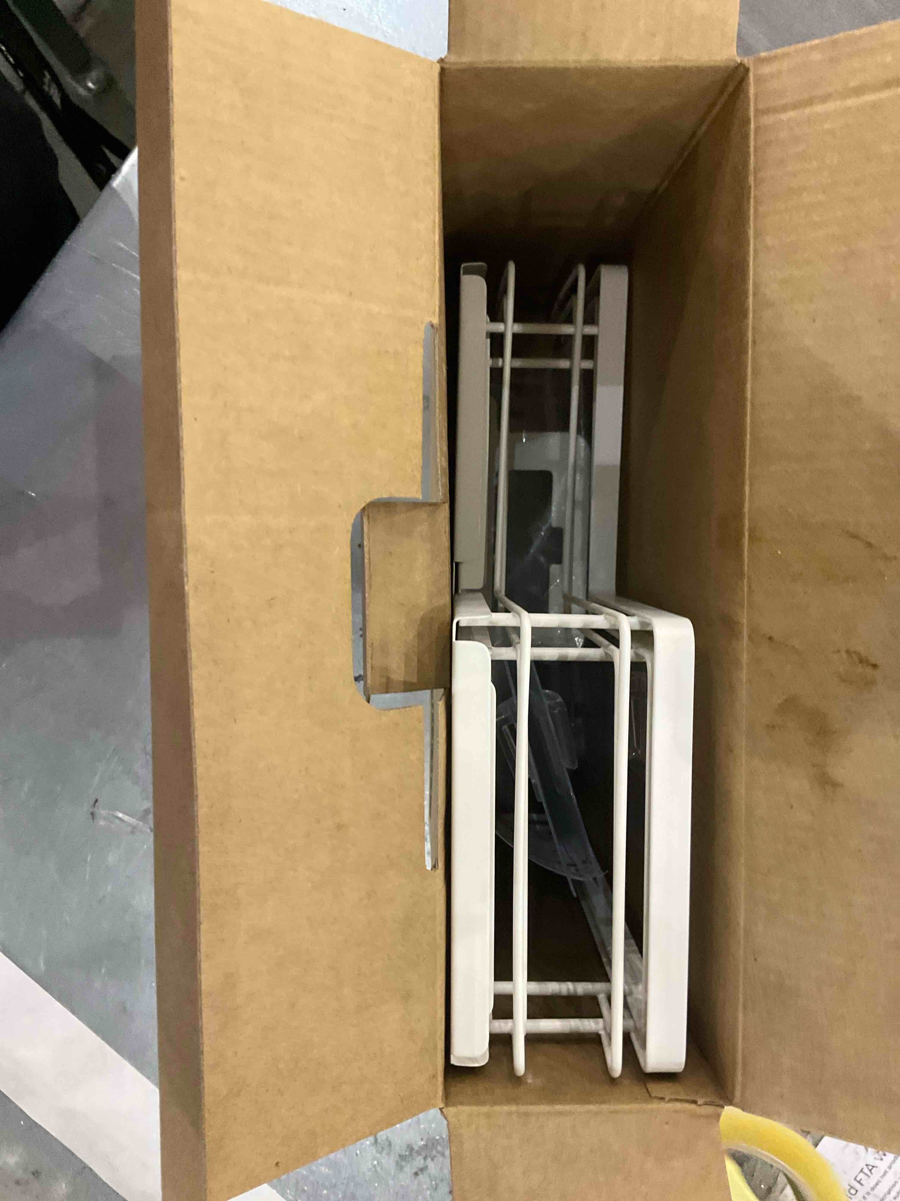 https://s3.amazonaws.com/lotting-images-prod/bidfta/EXS00937156_1699620288584.jpeg