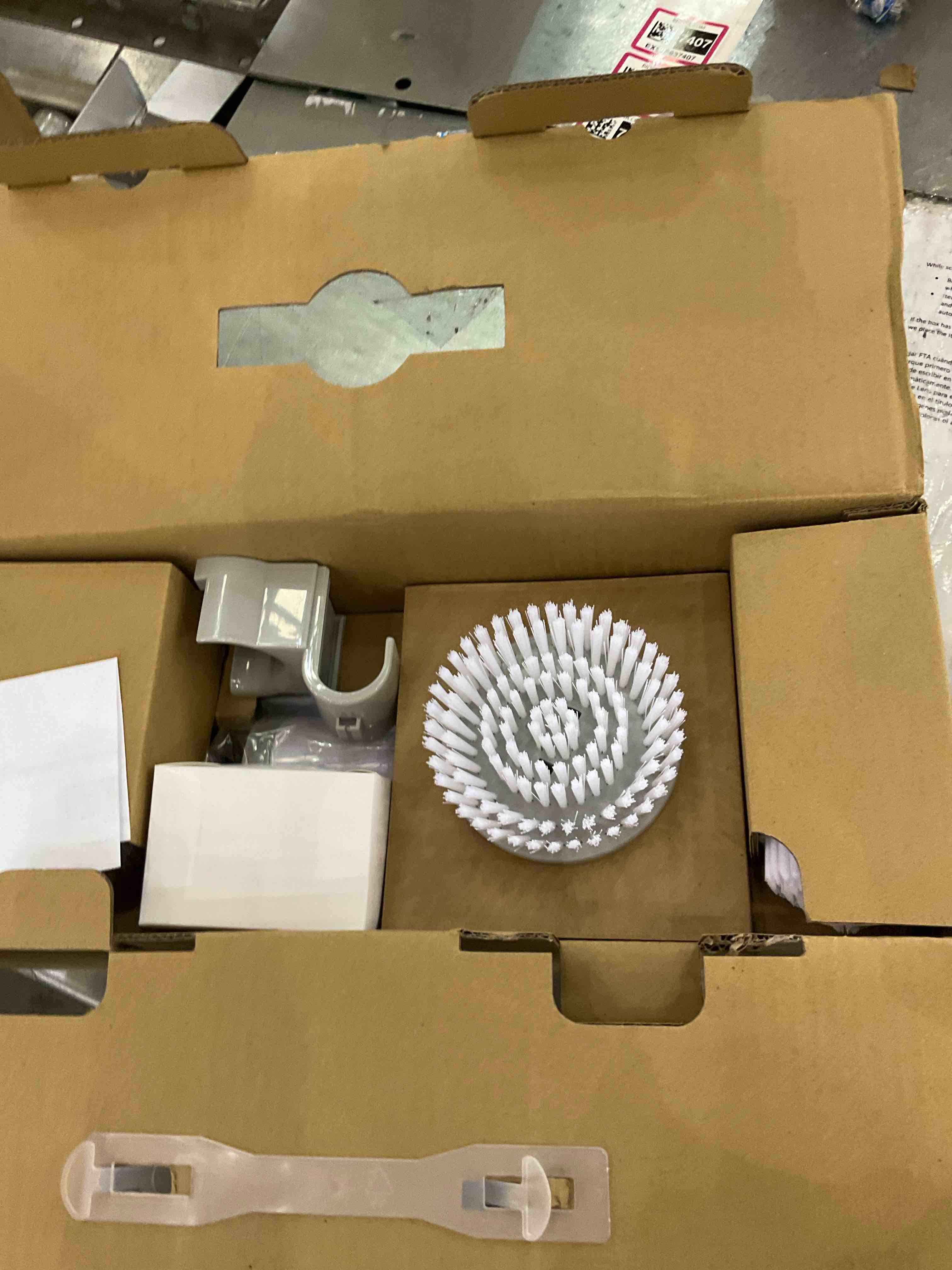 https://s3.amazonaws.com/lotting-images-prod/bidfta/EXS00937465_1699632998825.jpeg