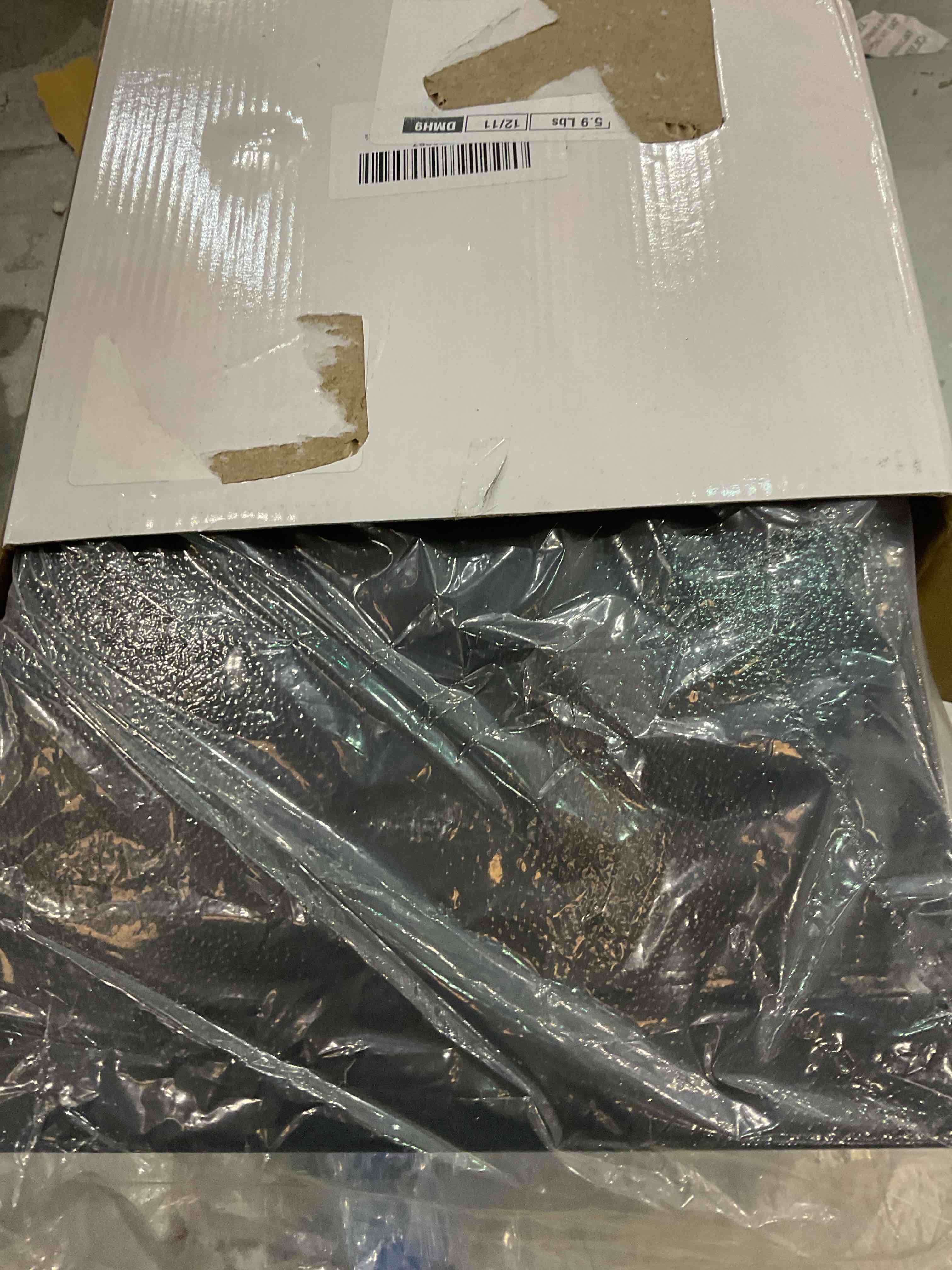 https://s3.amazonaws.com/lotting-images-prod/bidfta/EXS00937711_1704484049437.jpeg
