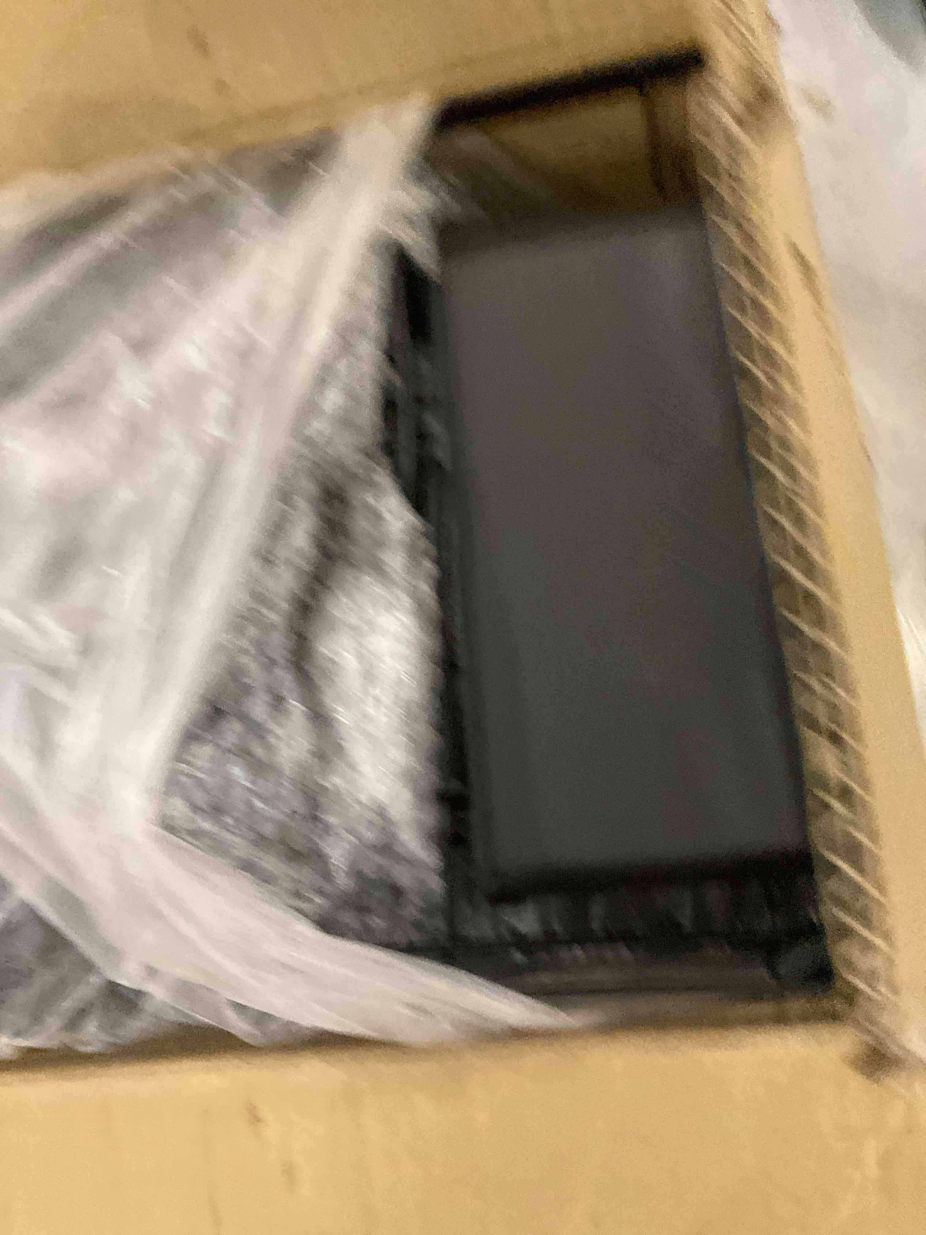 https://s3.amazonaws.com/lotting-images-prod/bidfta/EXS00939419_1699980320875.jpeg