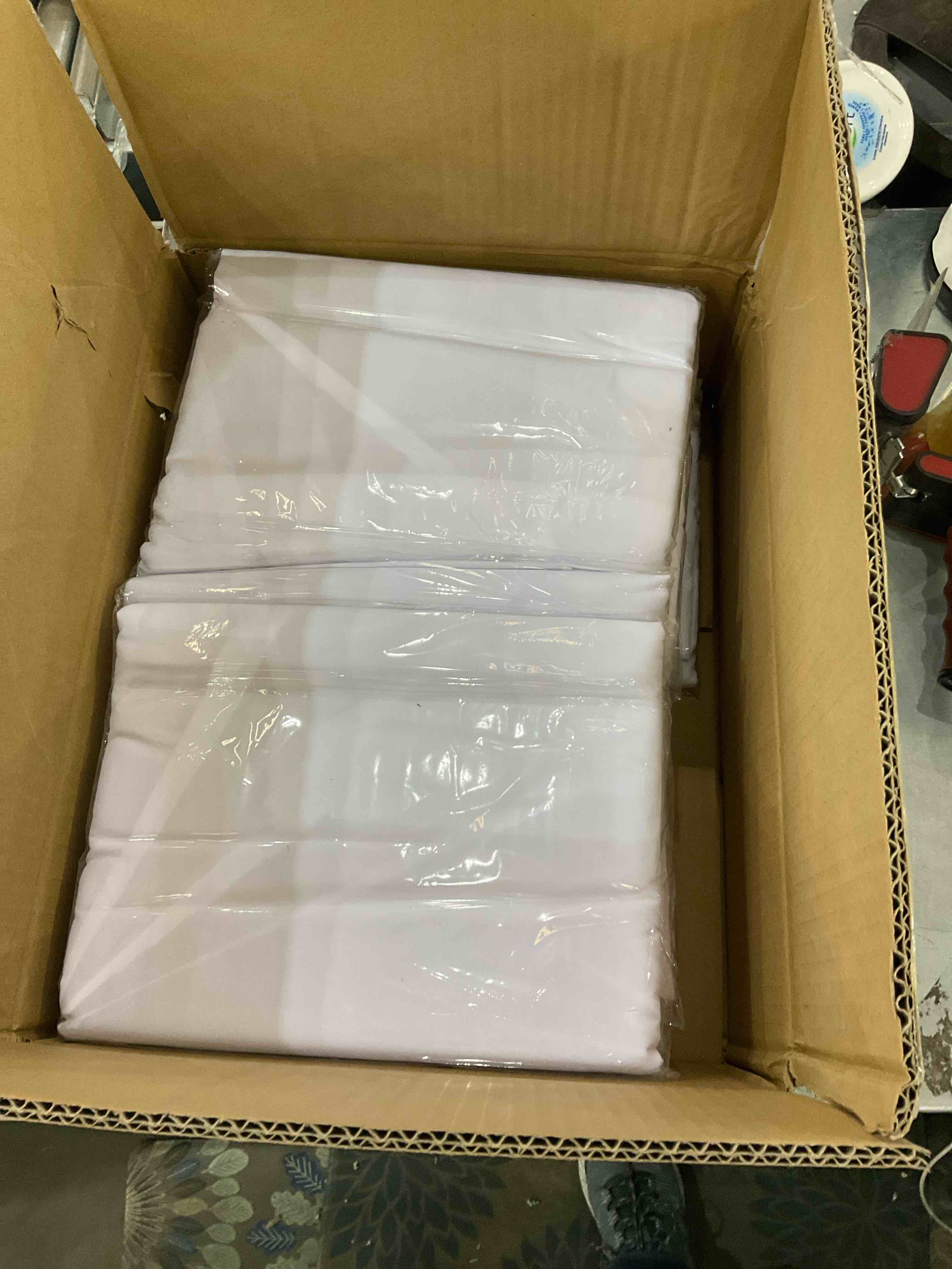 https://s3.amazonaws.com/lotting-images-prod/bidfta/EXS00939489_1699994017915.jpeg