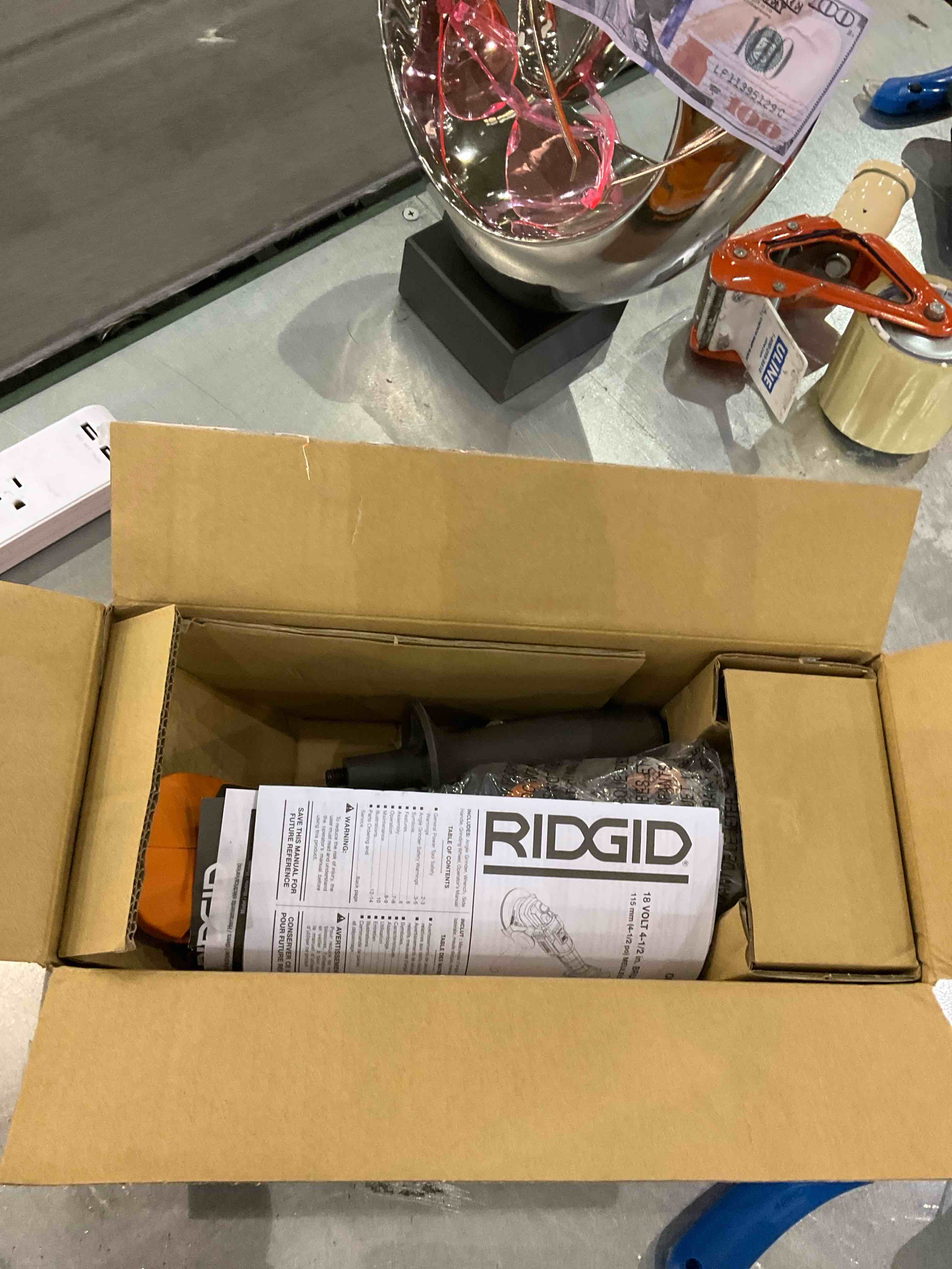 https://s3.amazonaws.com/lotting-images-prod/bidfta/EXS00939569_1700140468305.jpeg