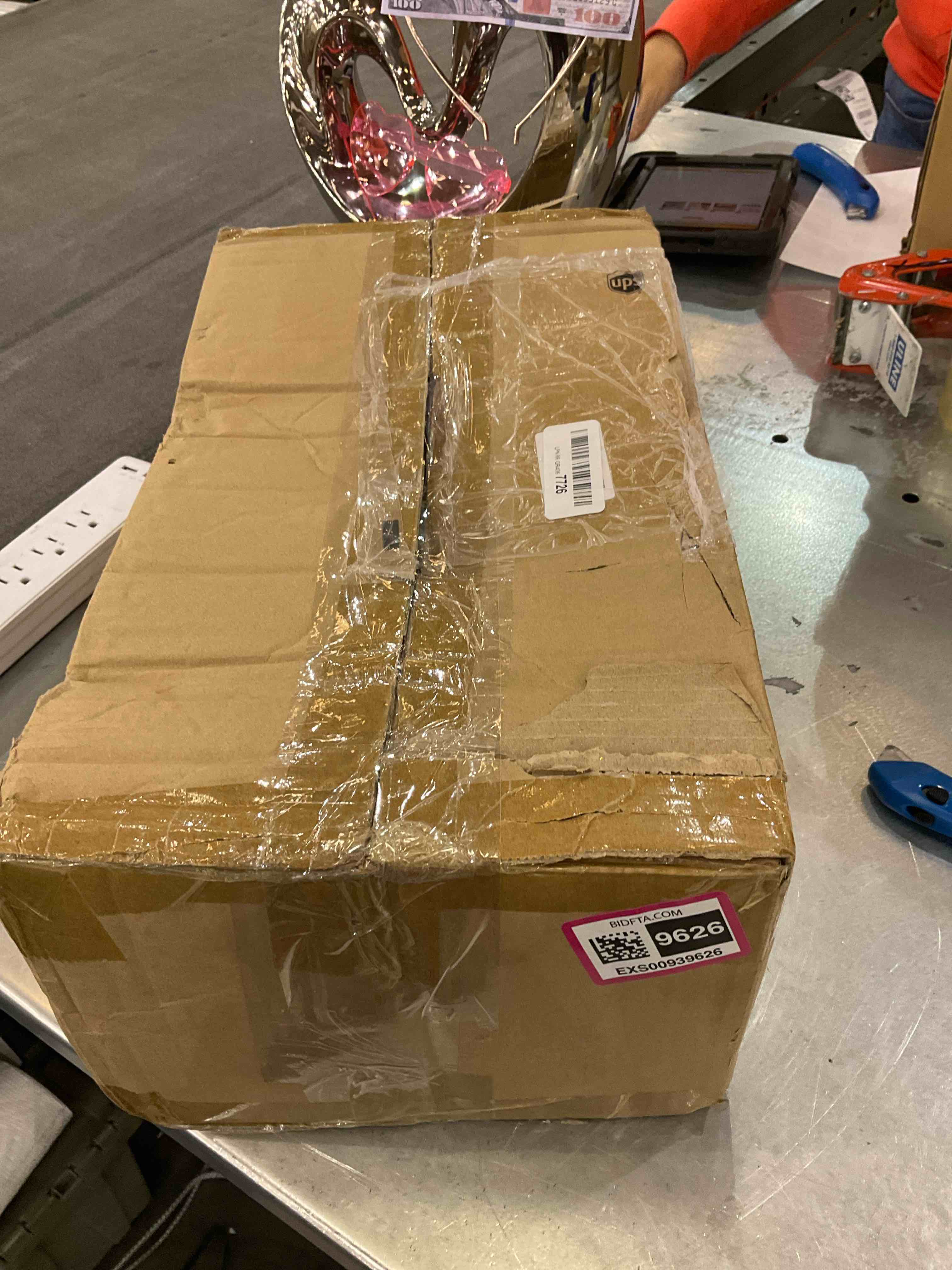 https://s3.amazonaws.com/lotting-images-prod/bidfta/EXS00939626_1700153328311.jpeg