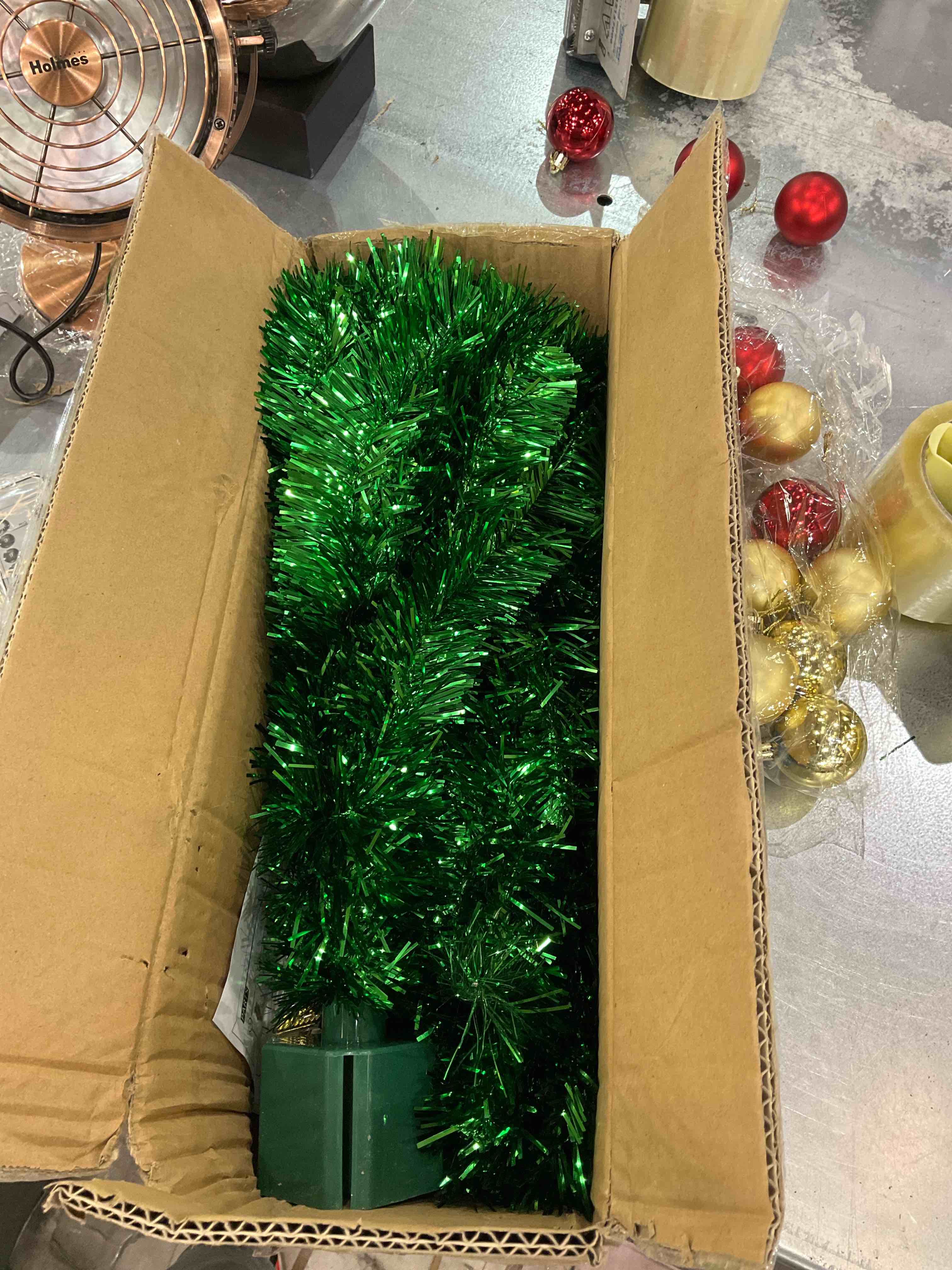 https://s3.amazonaws.com/lotting-images-prod/bidfta/EXS00939940_1700498455178.jpeg