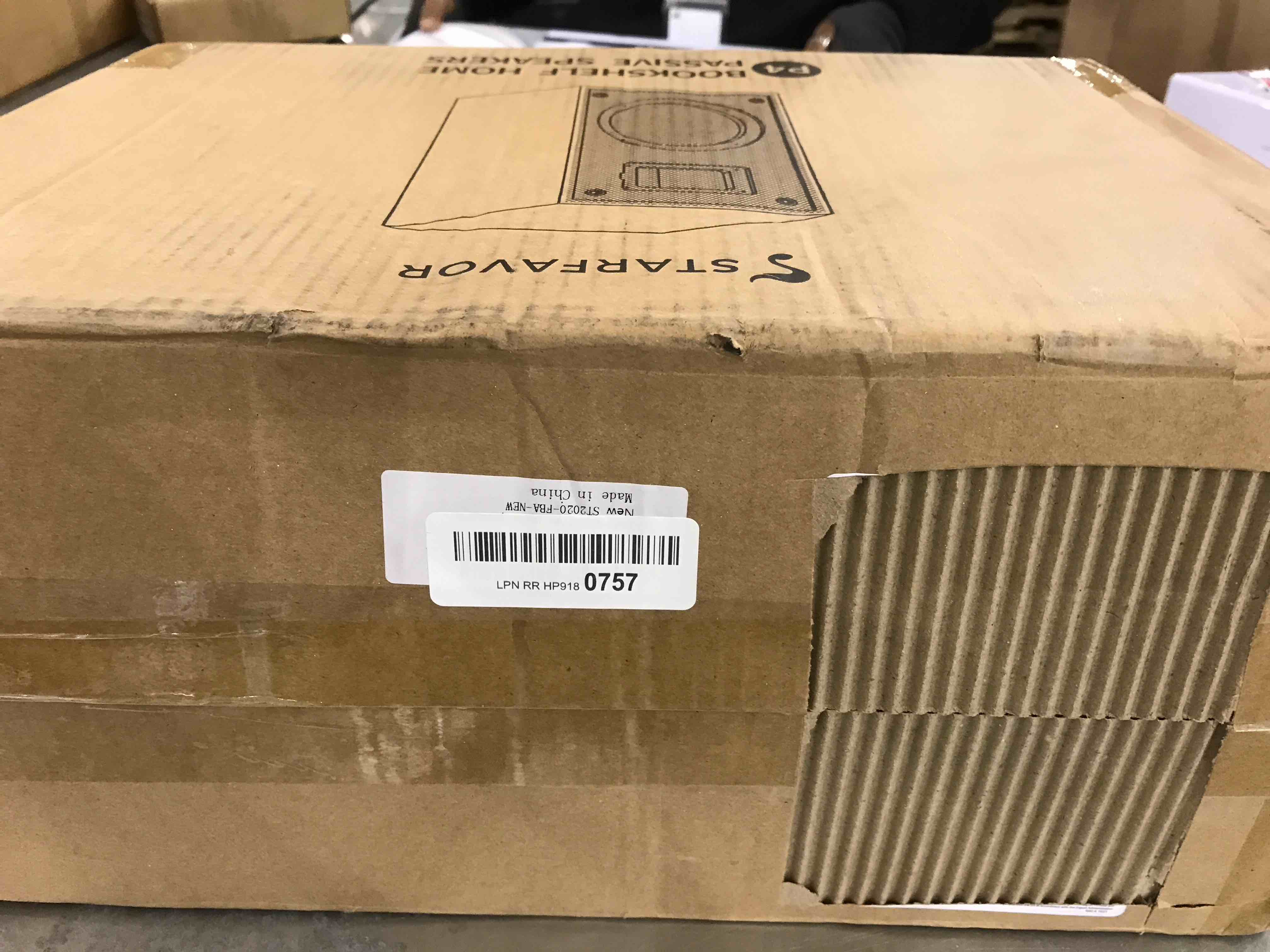 https://s3.amazonaws.com/lotting-images-prod/bidfta/EXS00940087_1704822260292.jpeg