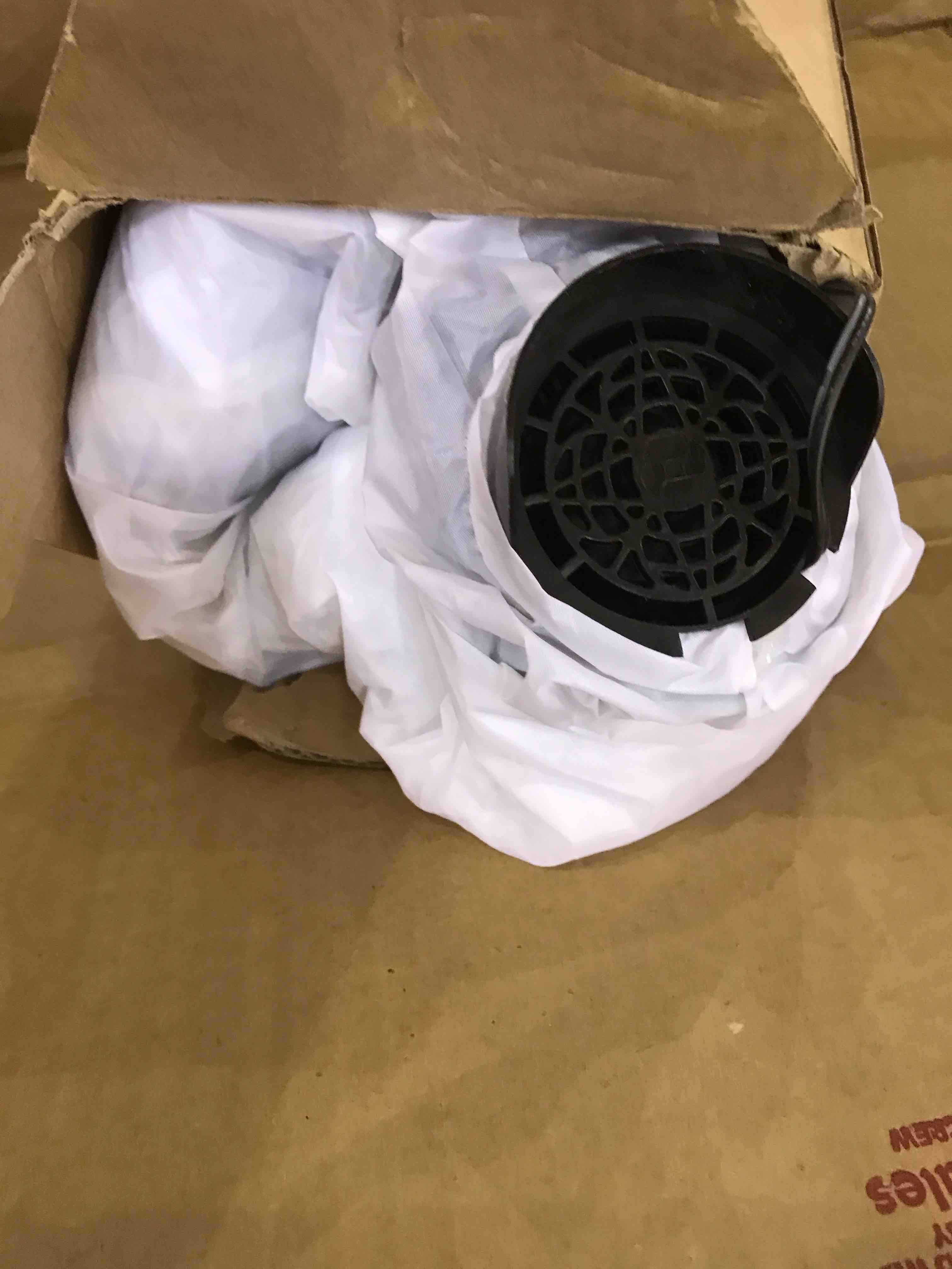 https://s3.amazonaws.com/lotting-images-prod/bidfta/EXS00940235_1704902371261.jpeg