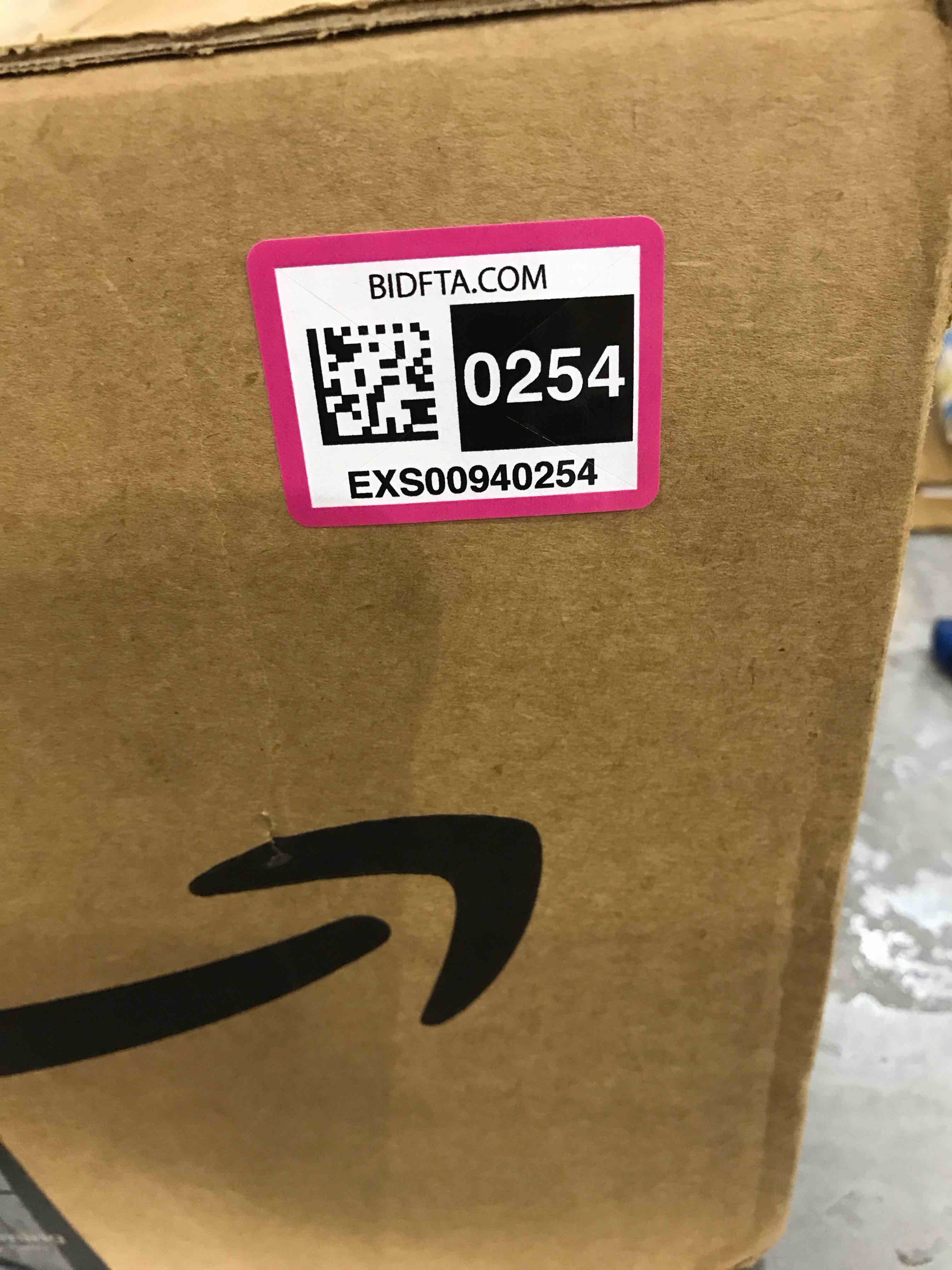 https://s3.amazonaws.com/lotting-images-prod/bidfta/EXS00940254_1704908908050.jpeg