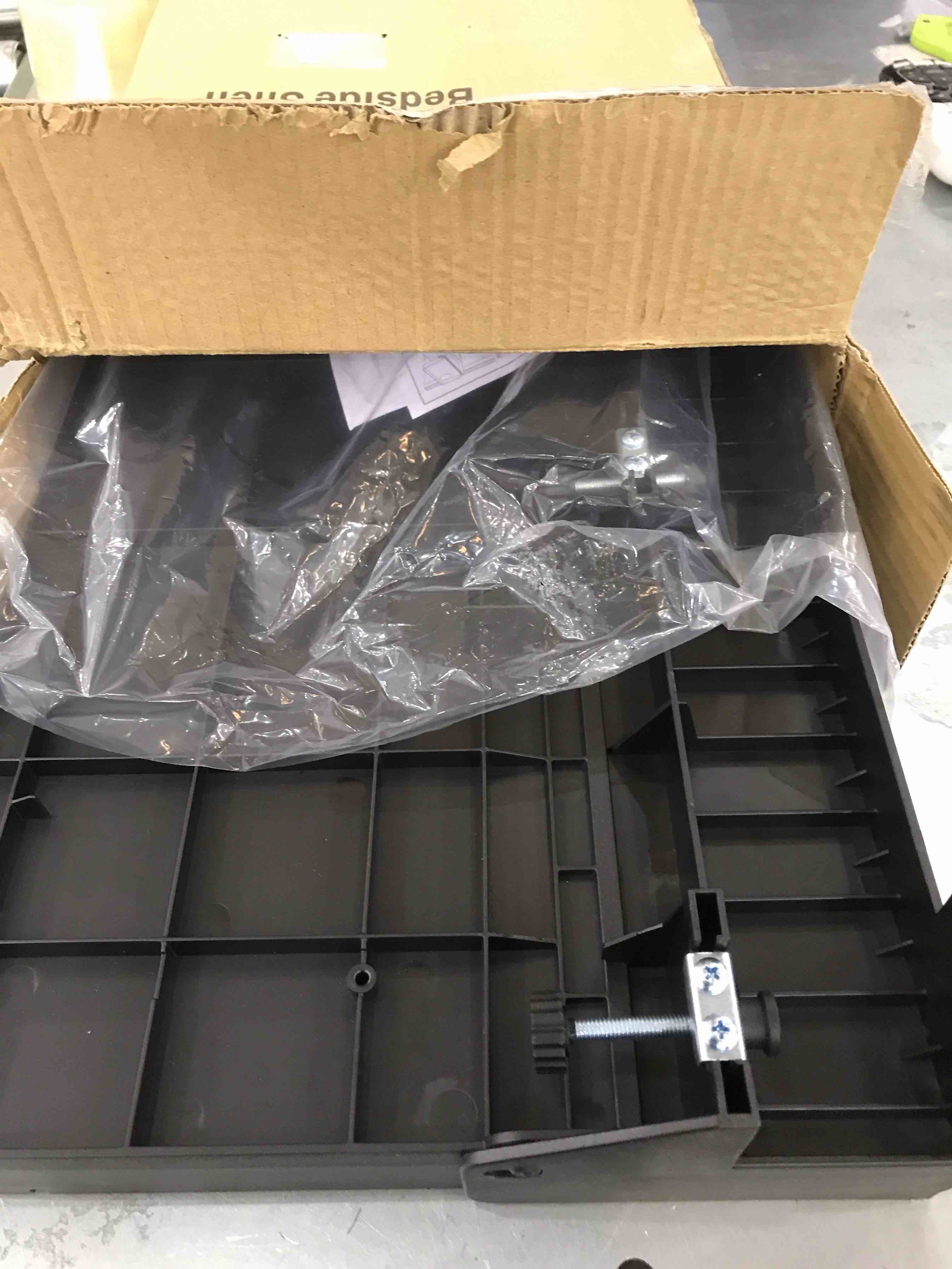 https://s3.amazonaws.com/lotting-images-prod/bidfta/EXS00940448_1705001250846.jpeg