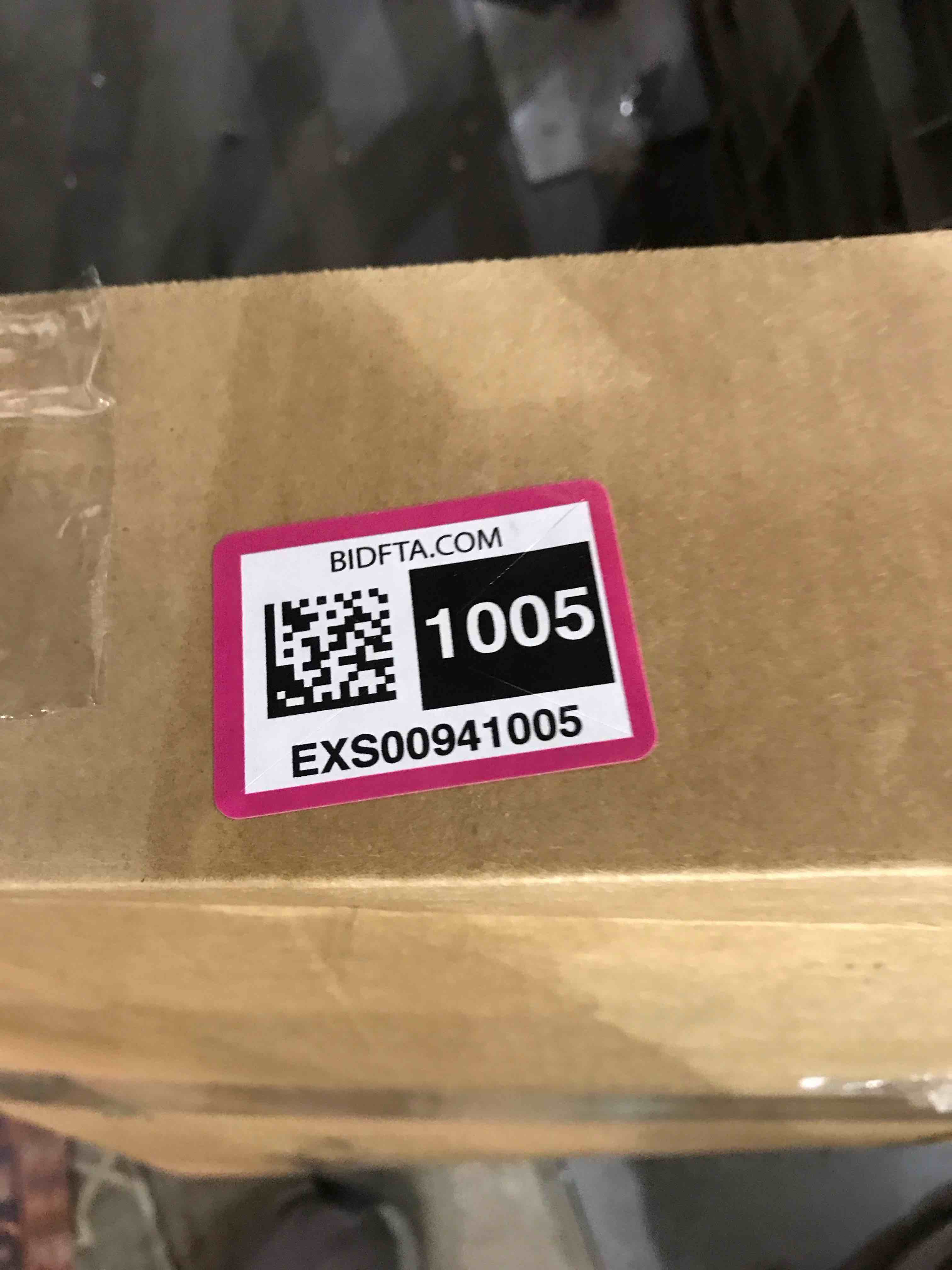 https://s3.amazonaws.com/lotting-images-prod/bidfta/EXS00941005_1706212264927.jpeg