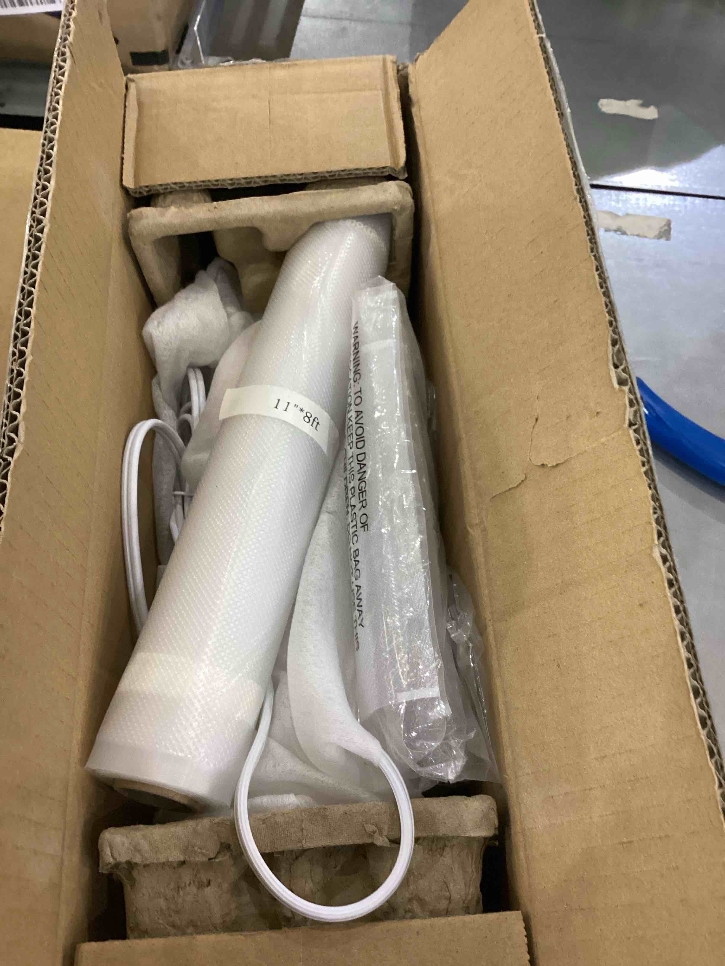 https://s3.amazonaws.com/lotting-images-prod/bidfta/EXS00942022_1703085486966.jpeg