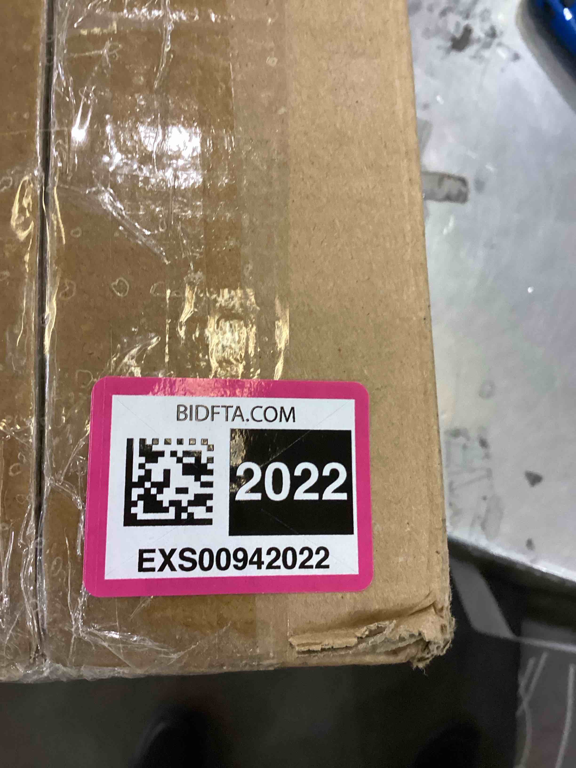 https://s3.amazonaws.com/lotting-images-prod/bidfta/EXS00942022_1703085507995.jpeg